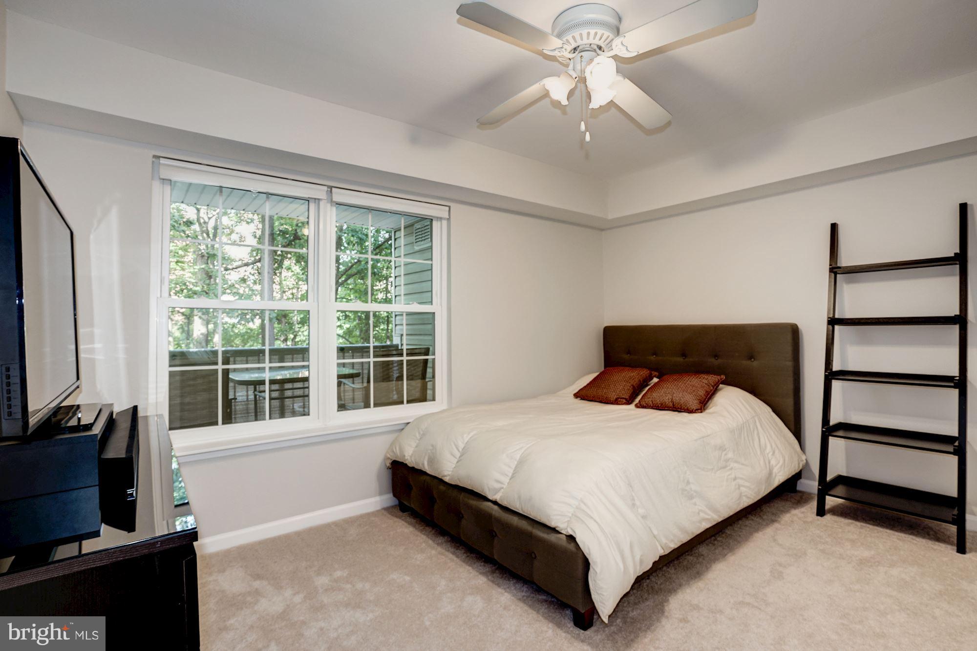 POINTE AT PARK CENTER - Residential