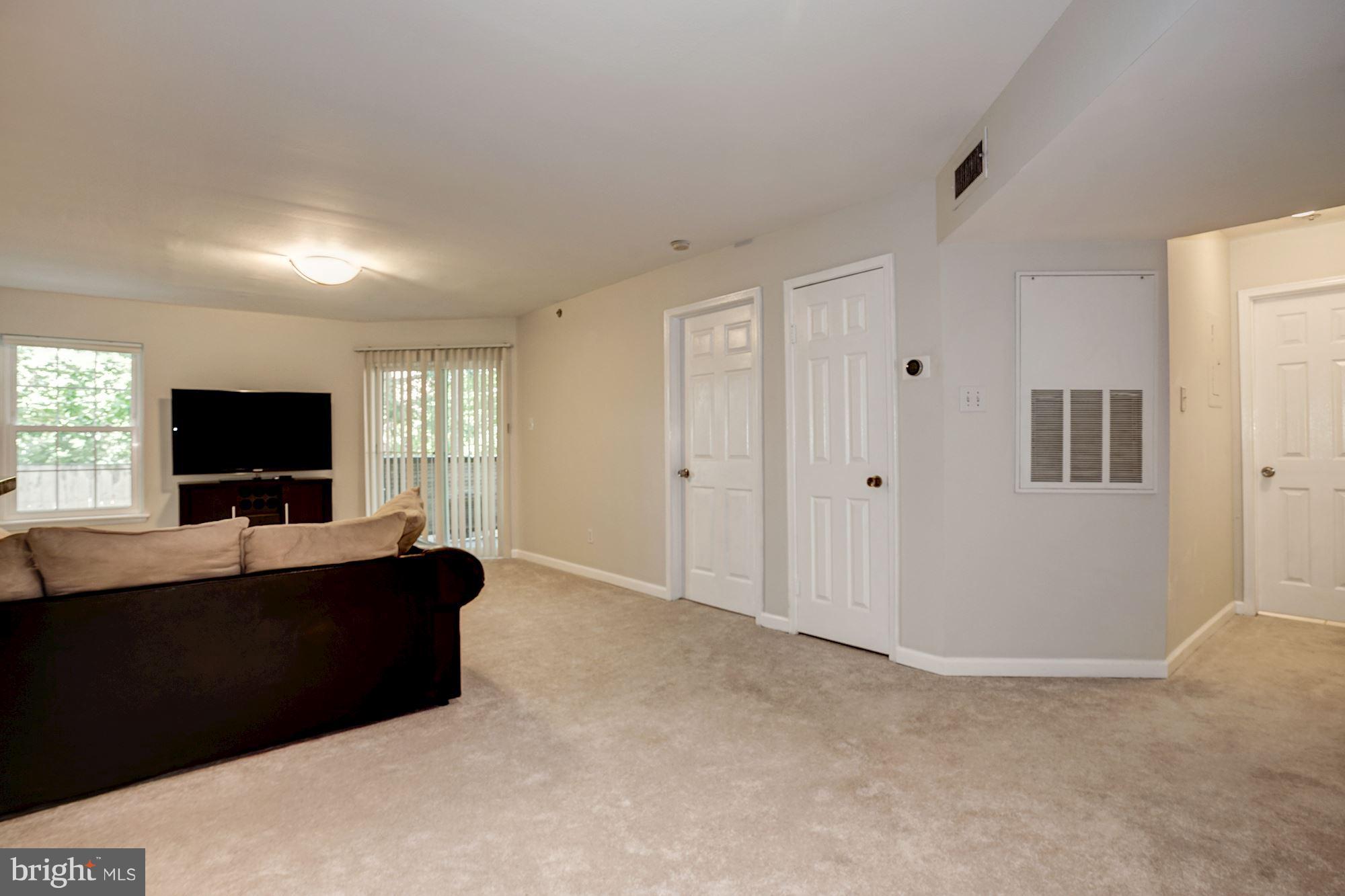 POINTE AT PARK CENTER - Residential