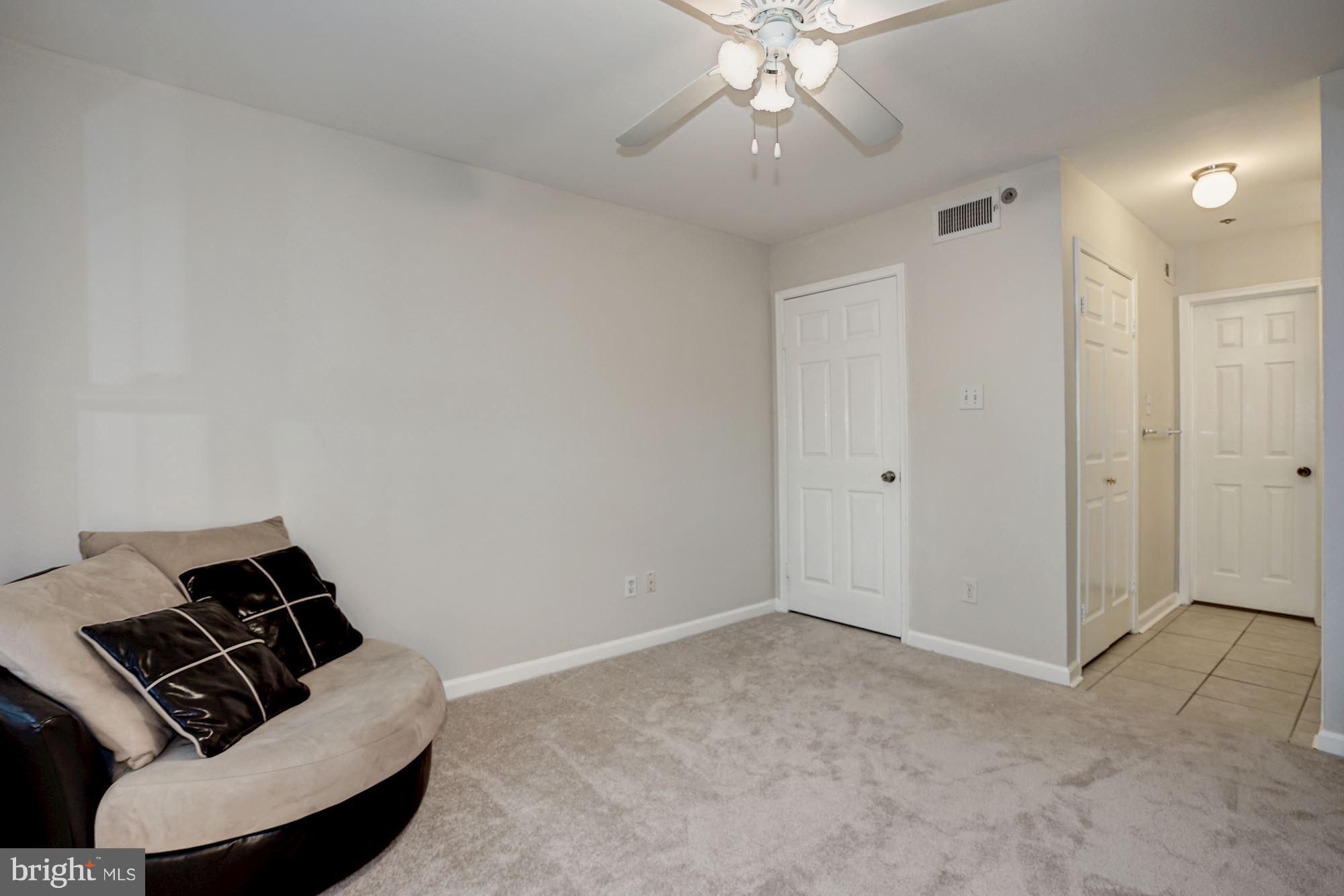 POINTE AT PARK CENTER - Residential