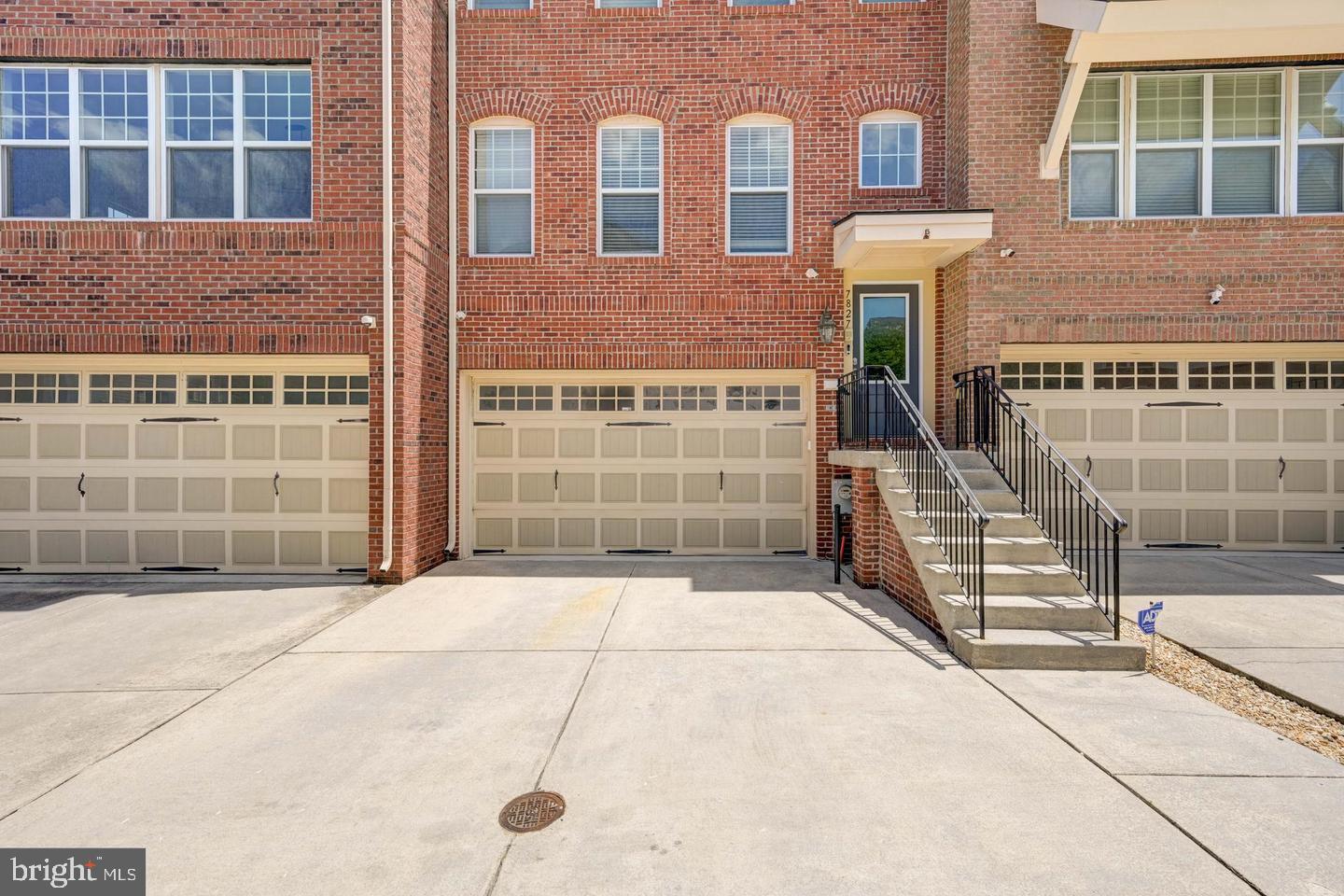 7827 CRYSTAL BROOK WAY