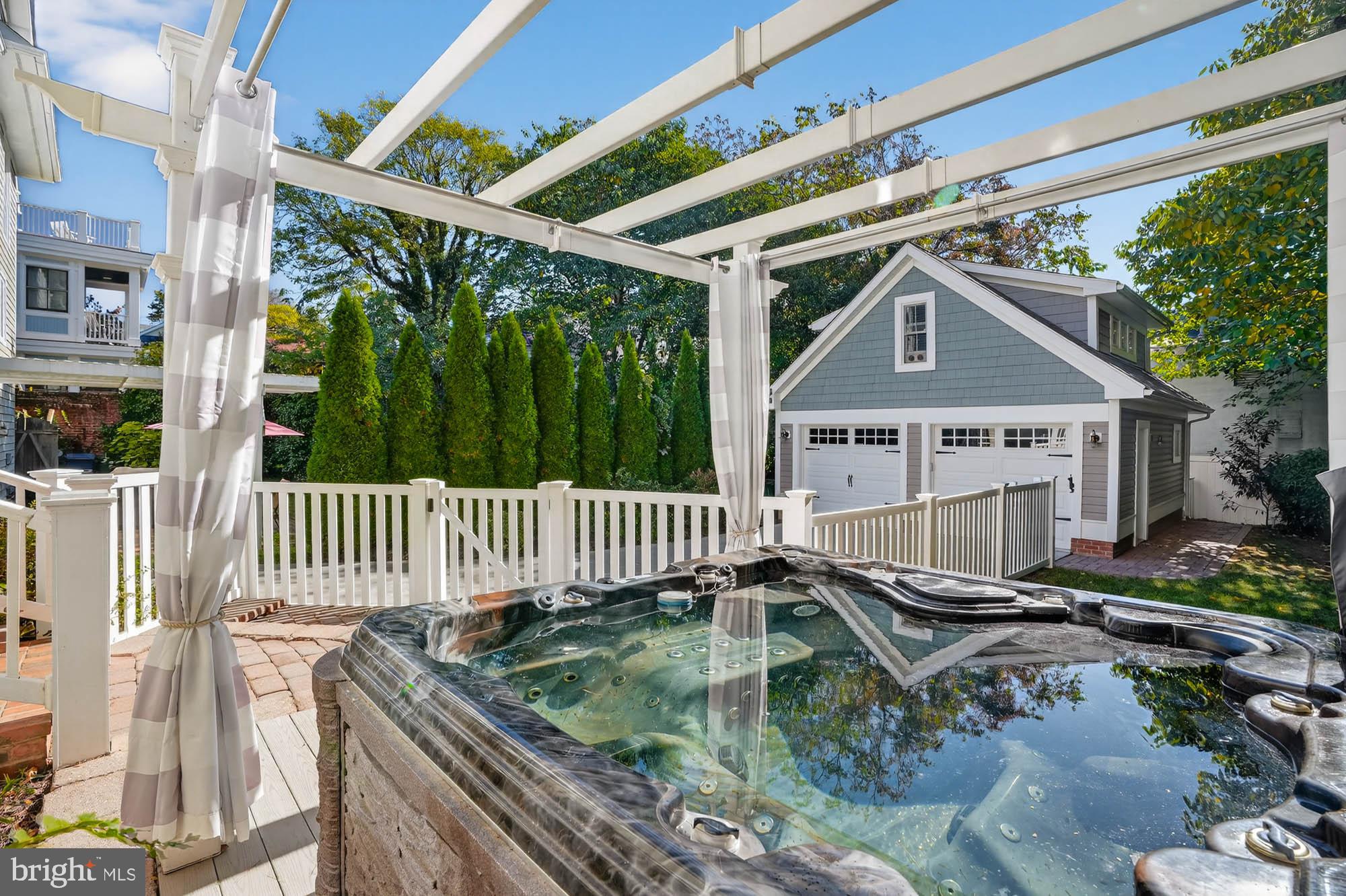EASTPORT - Residential