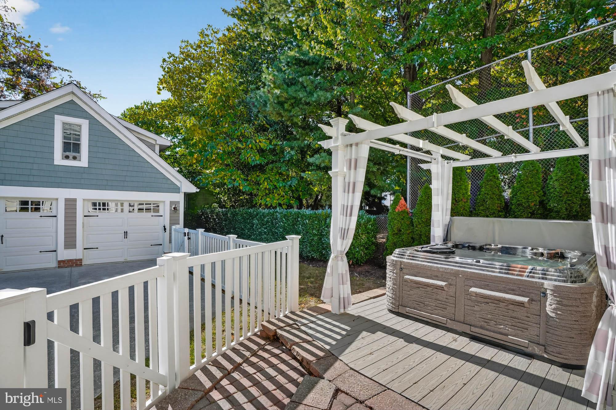 EASTPORT - Residential