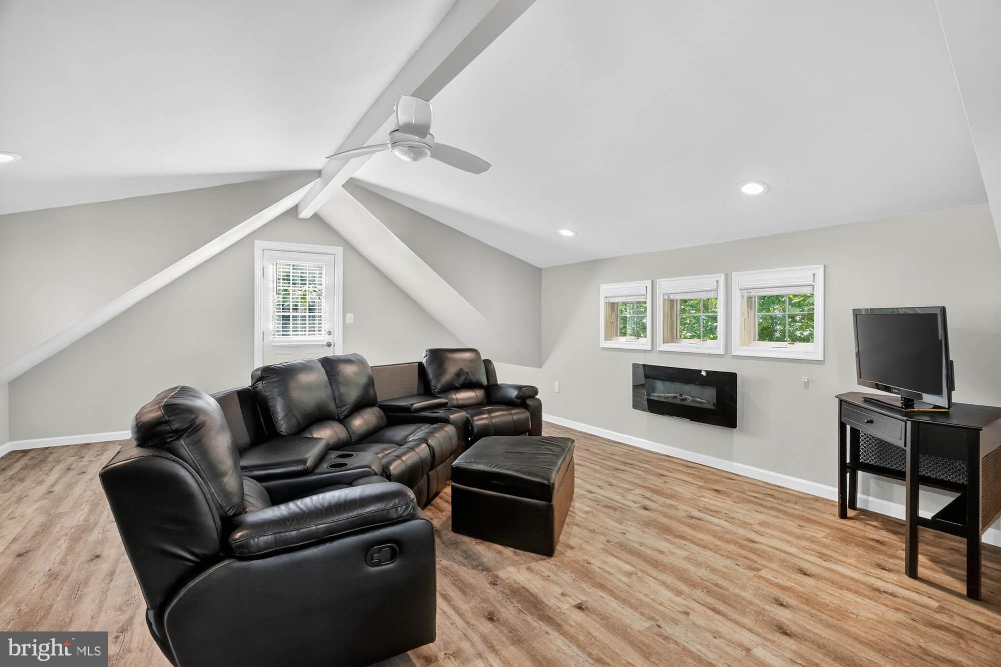 EASTPORT - Residential