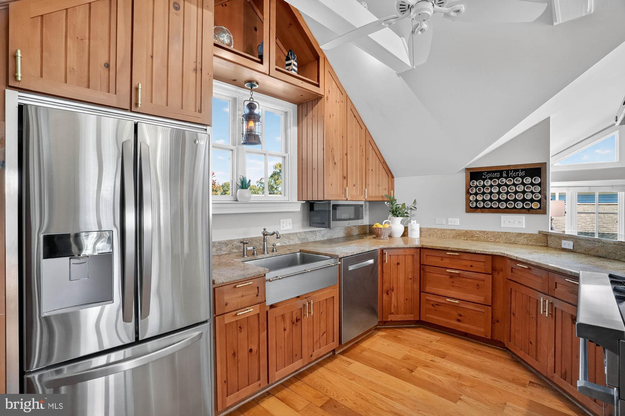 EASTPORT - Residential