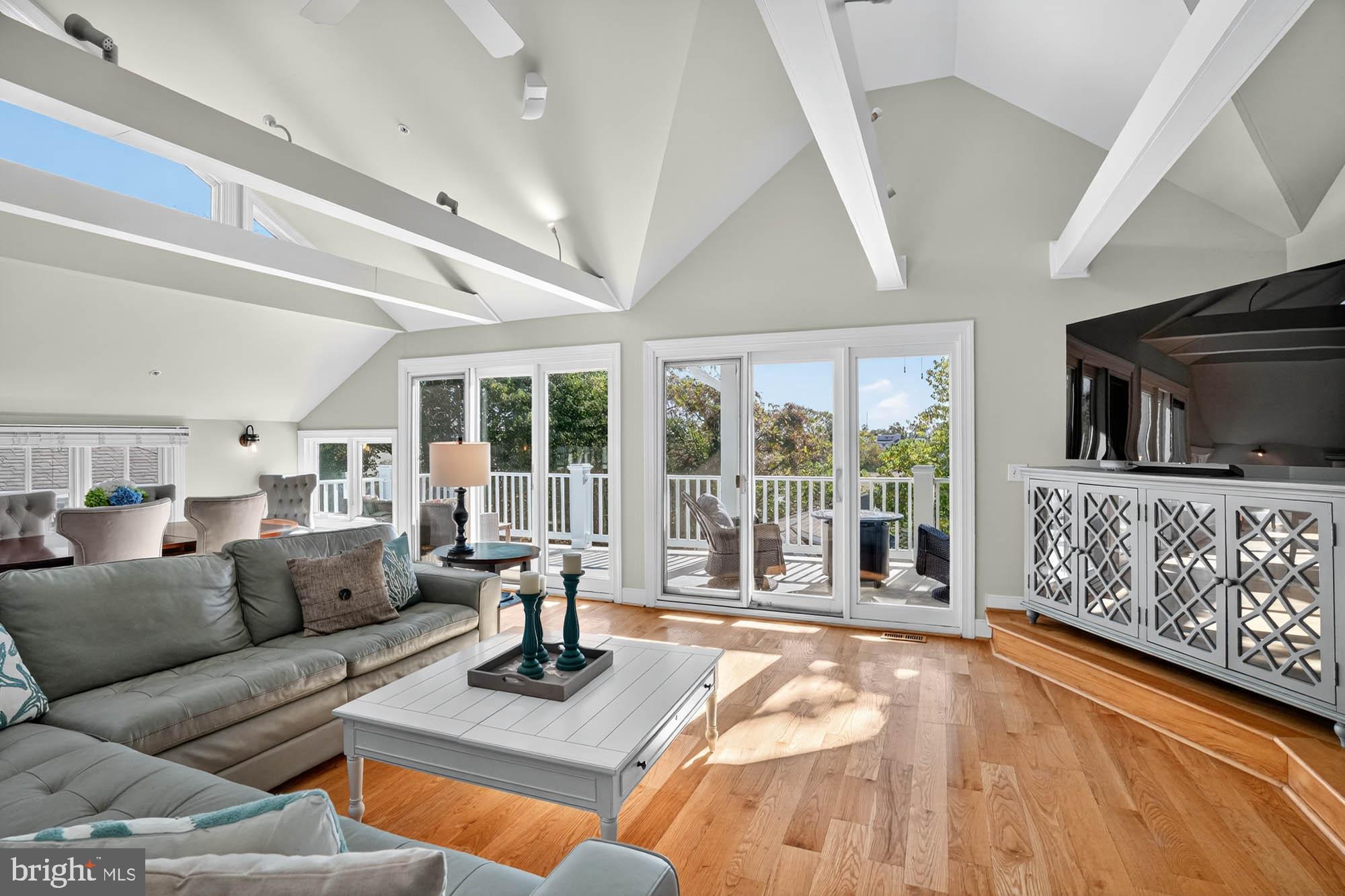 EASTPORT - Residential