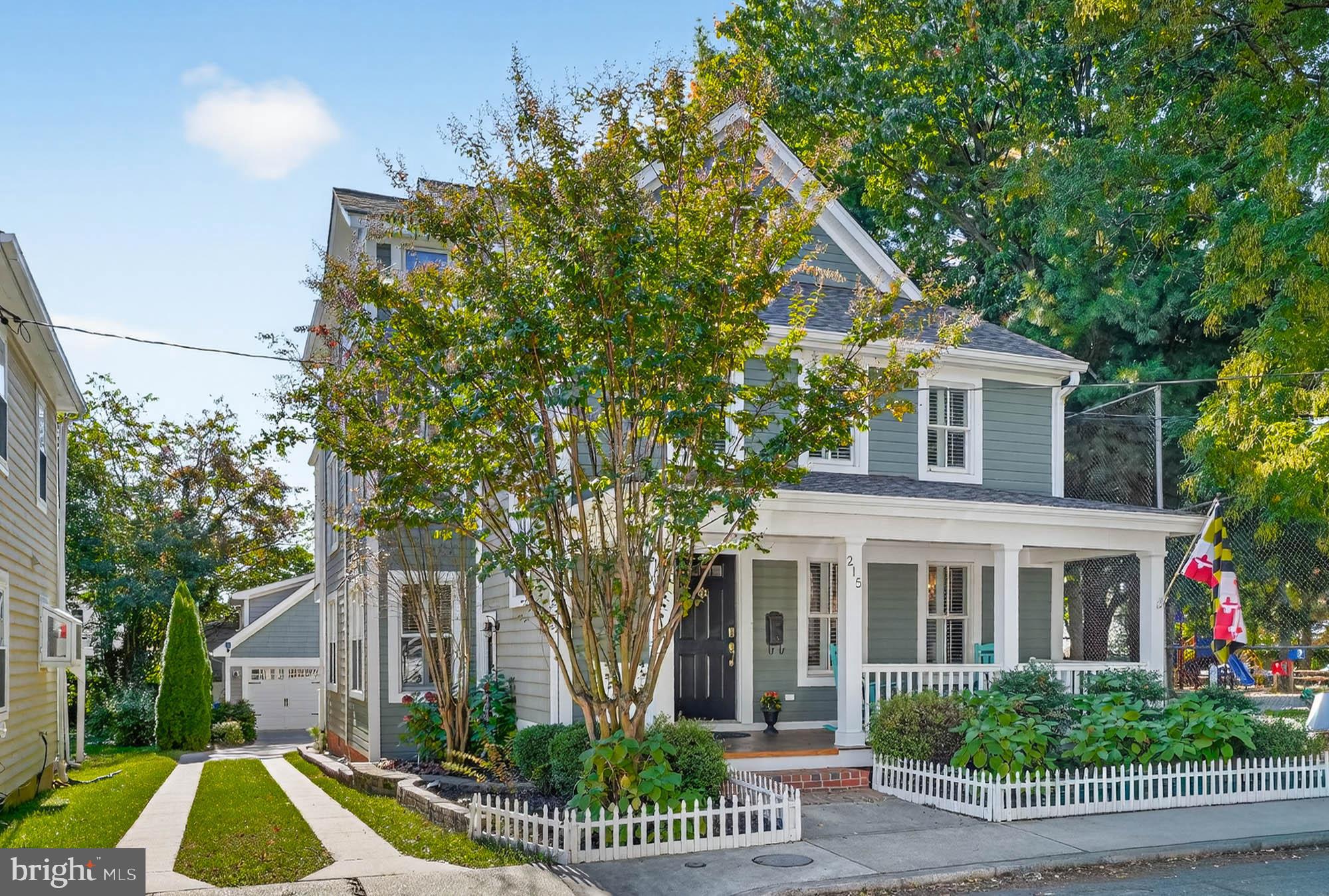 215 CHESTER AVENUE