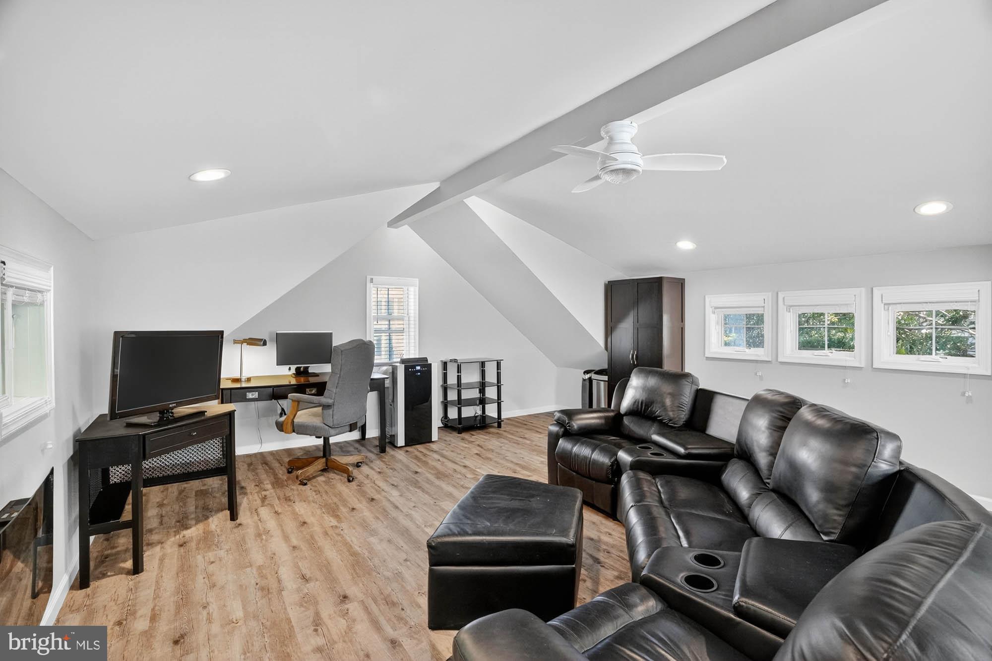EASTPORT - Residential