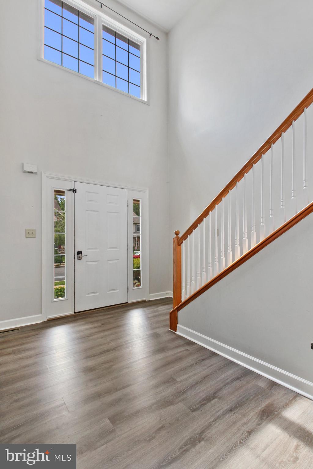 STONE GATE - Residential
