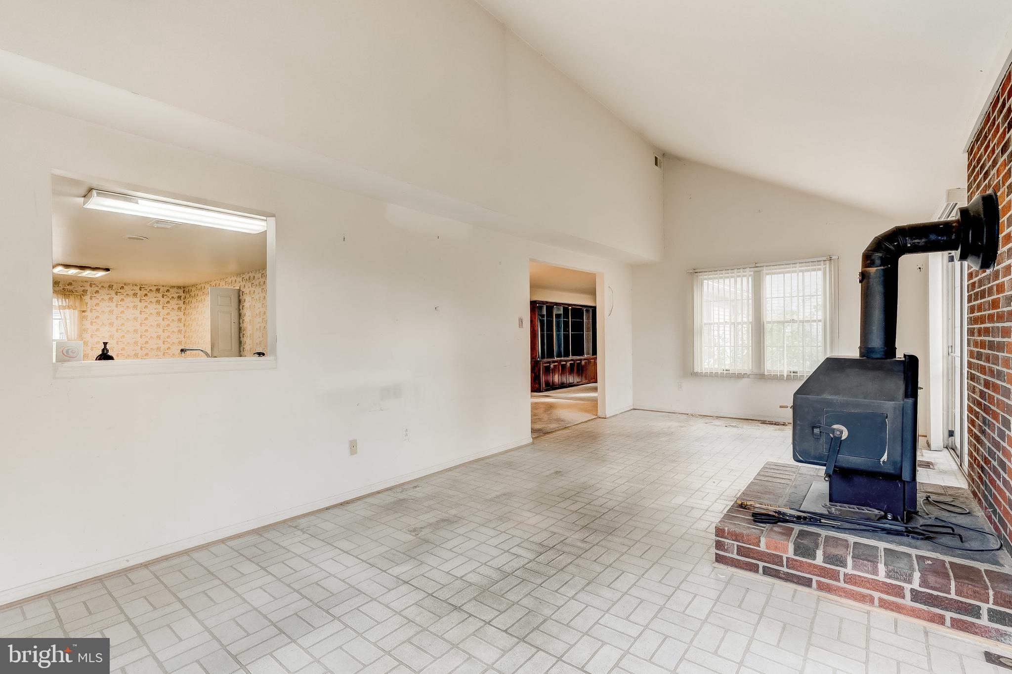 KINGS CONTRIVANCE - Residential