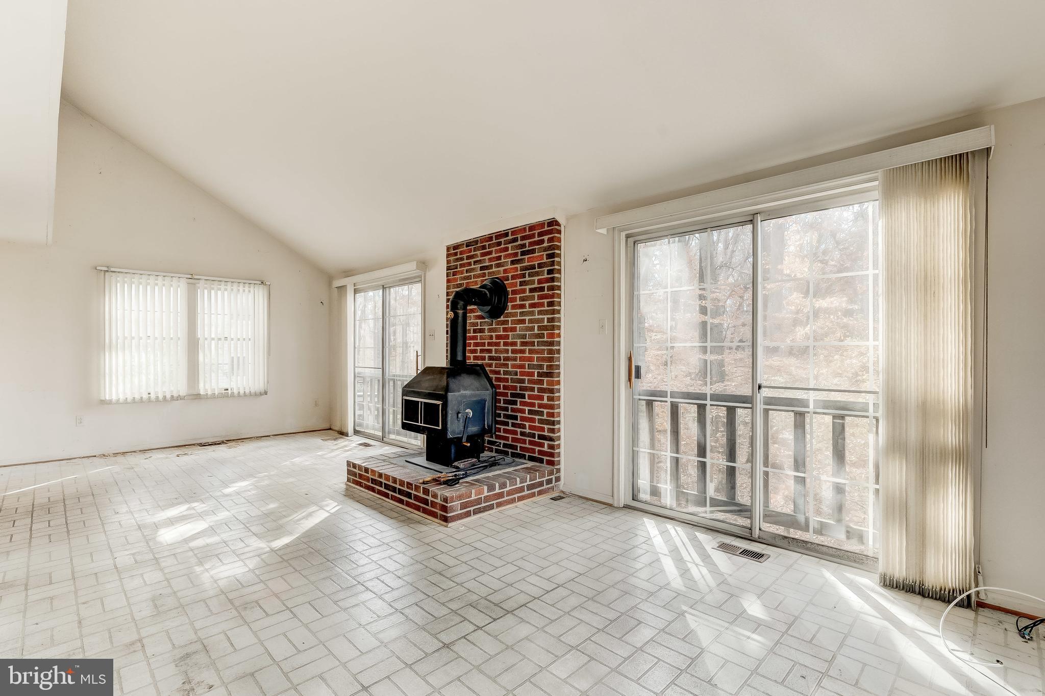 KINGS CONTRIVANCE - Residential