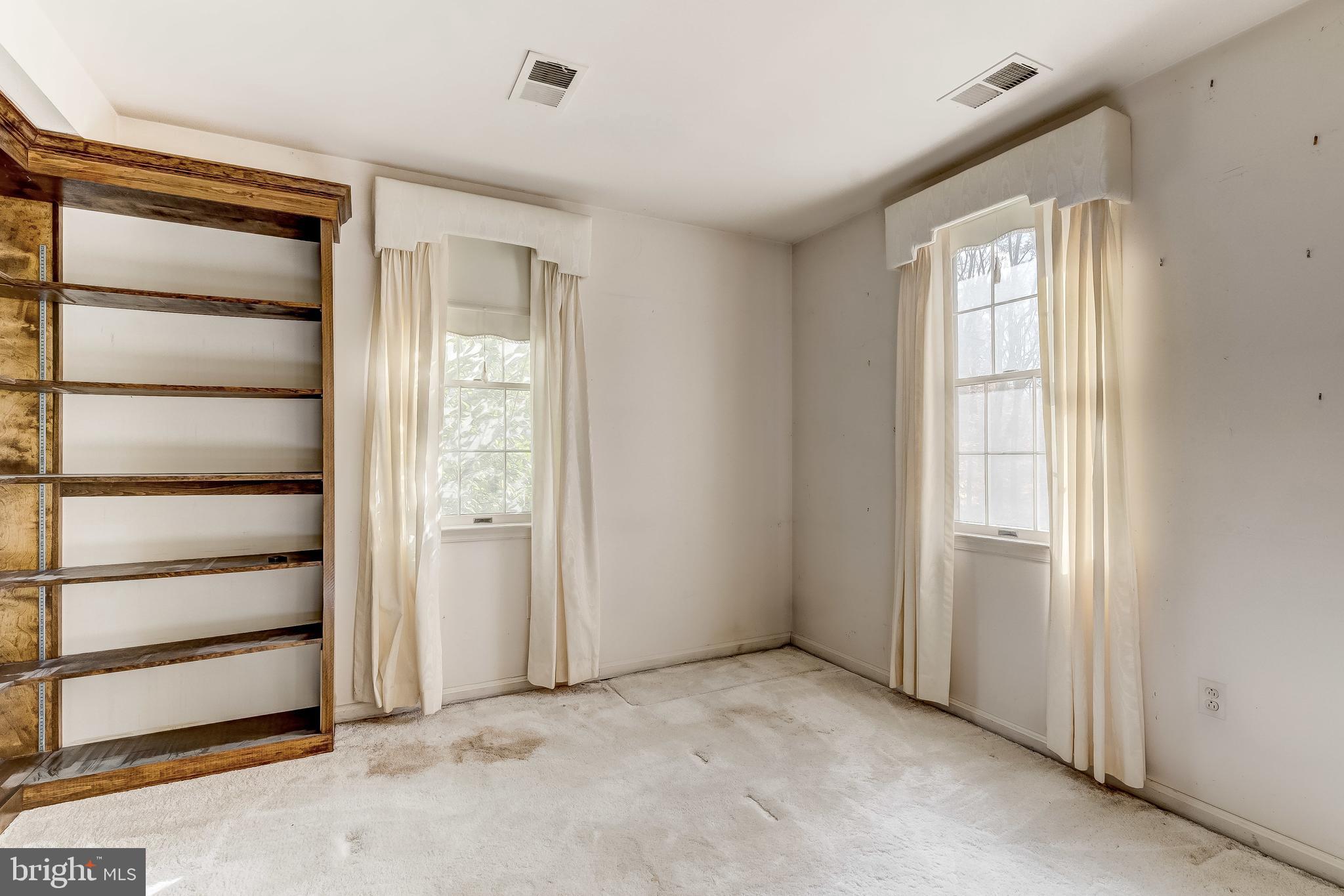 KINGS CONTRIVANCE - Residential