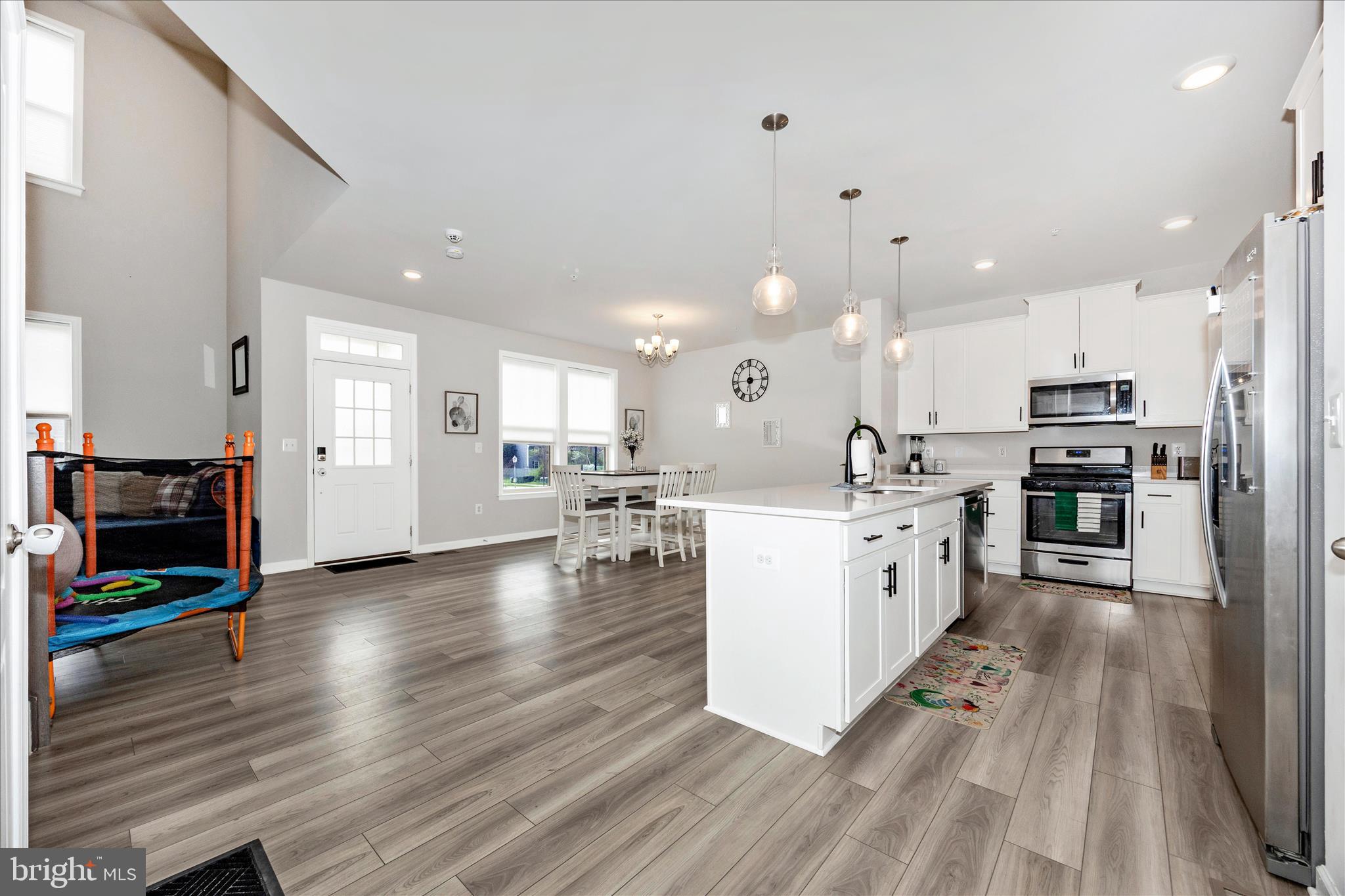 CANTERBURY STATION - Residential