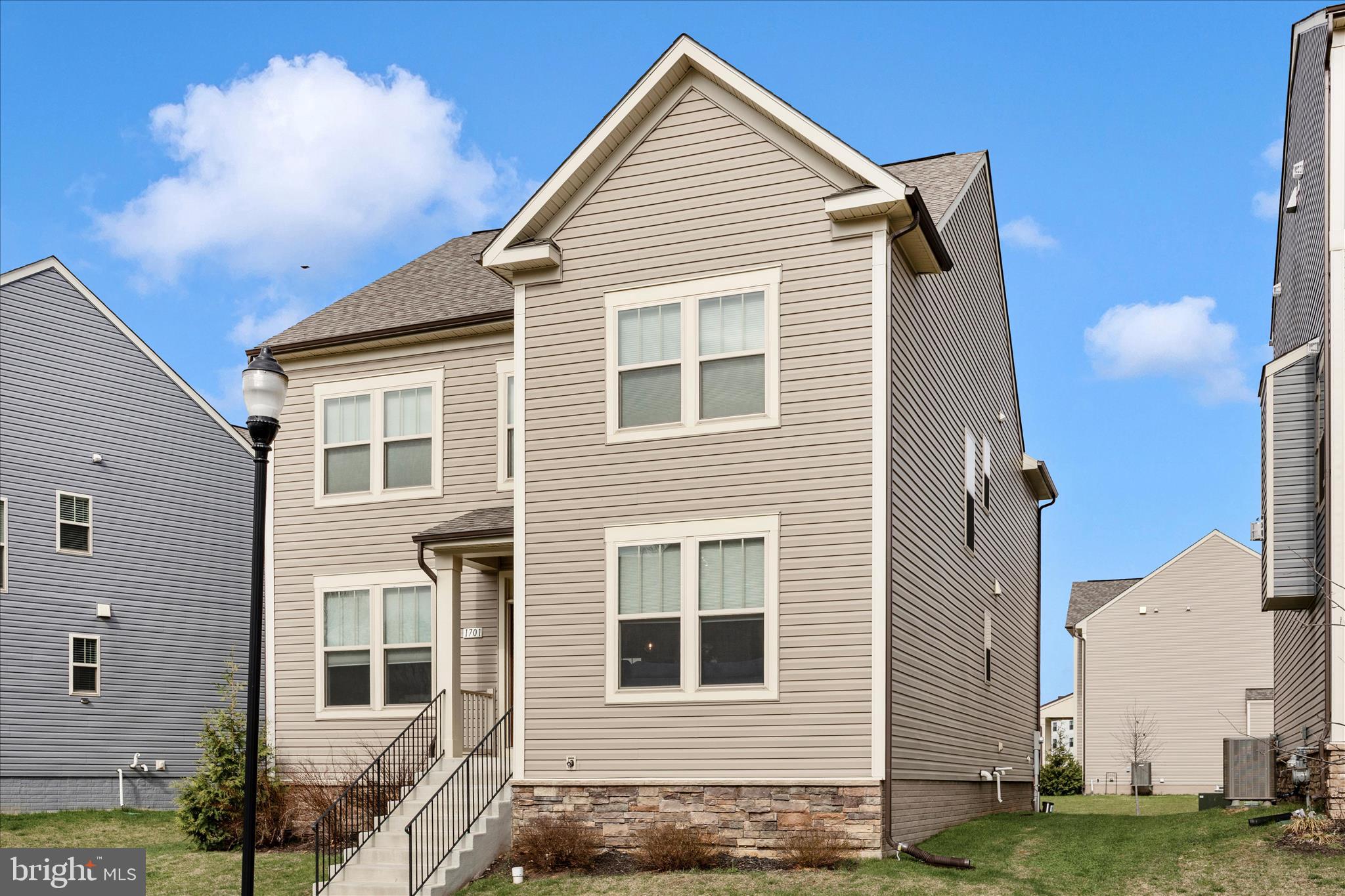 CANTERBURY STATION - Residential