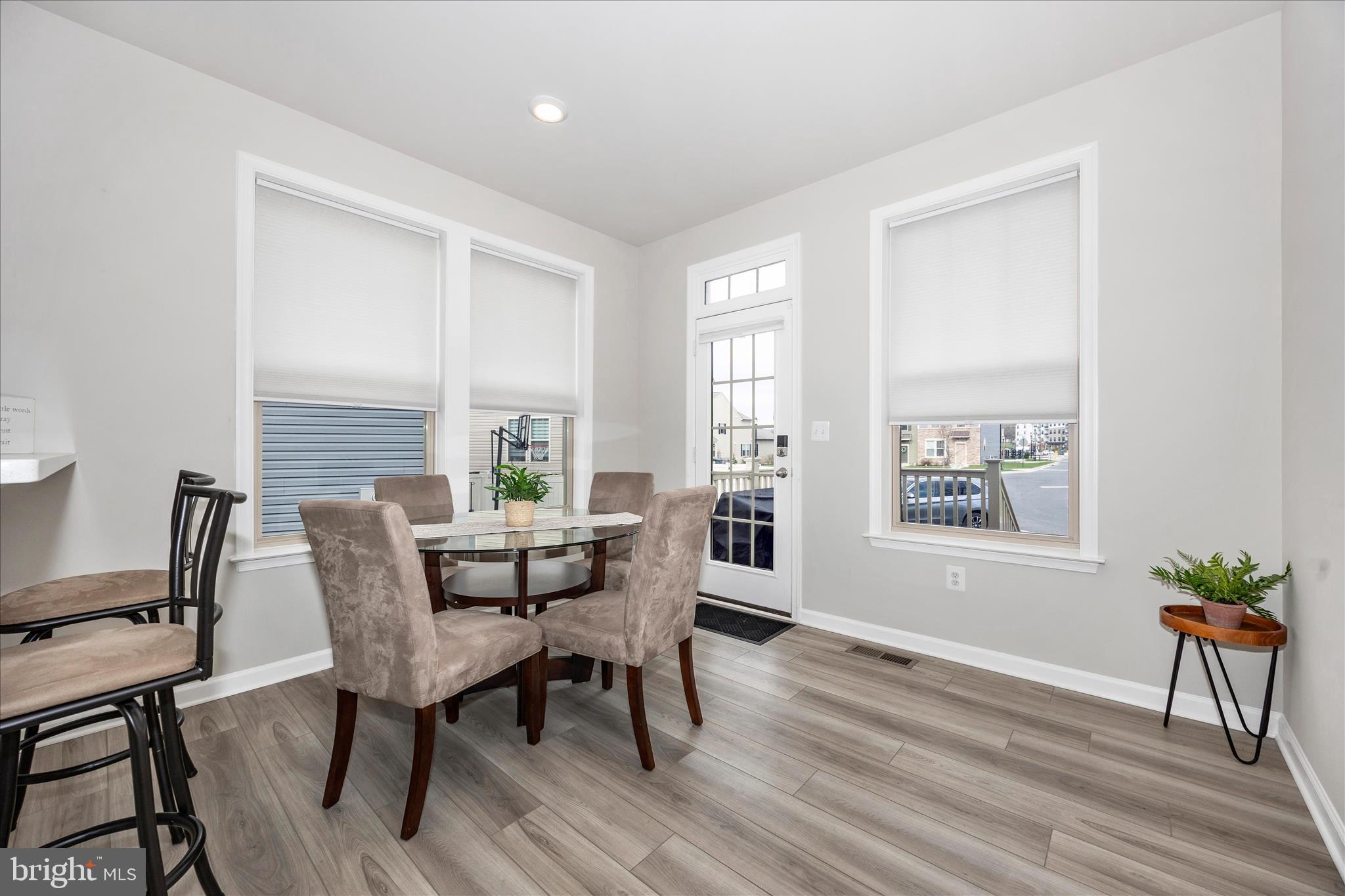 CANTERBURY STATION - Residential