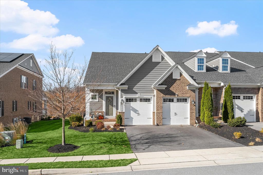 Photo of 2746 Vardon Lane, ELLICOTT CITY, MD 21042 (MLS # MDHW2061630)