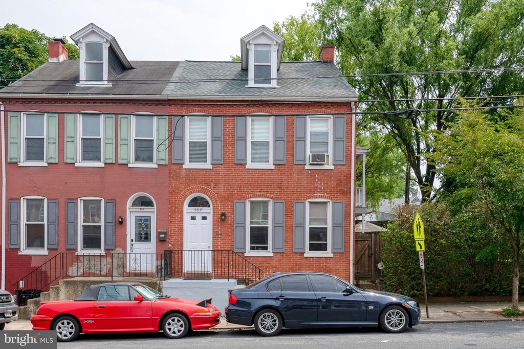 Photo of 562 W ORANGE ST, LANCASTER, PA 17603 (MLS # PALA2037410)