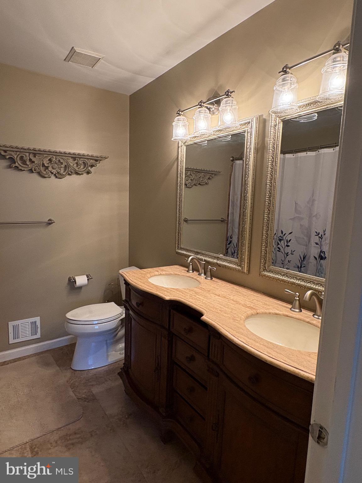 OAK RIDGE - Residential