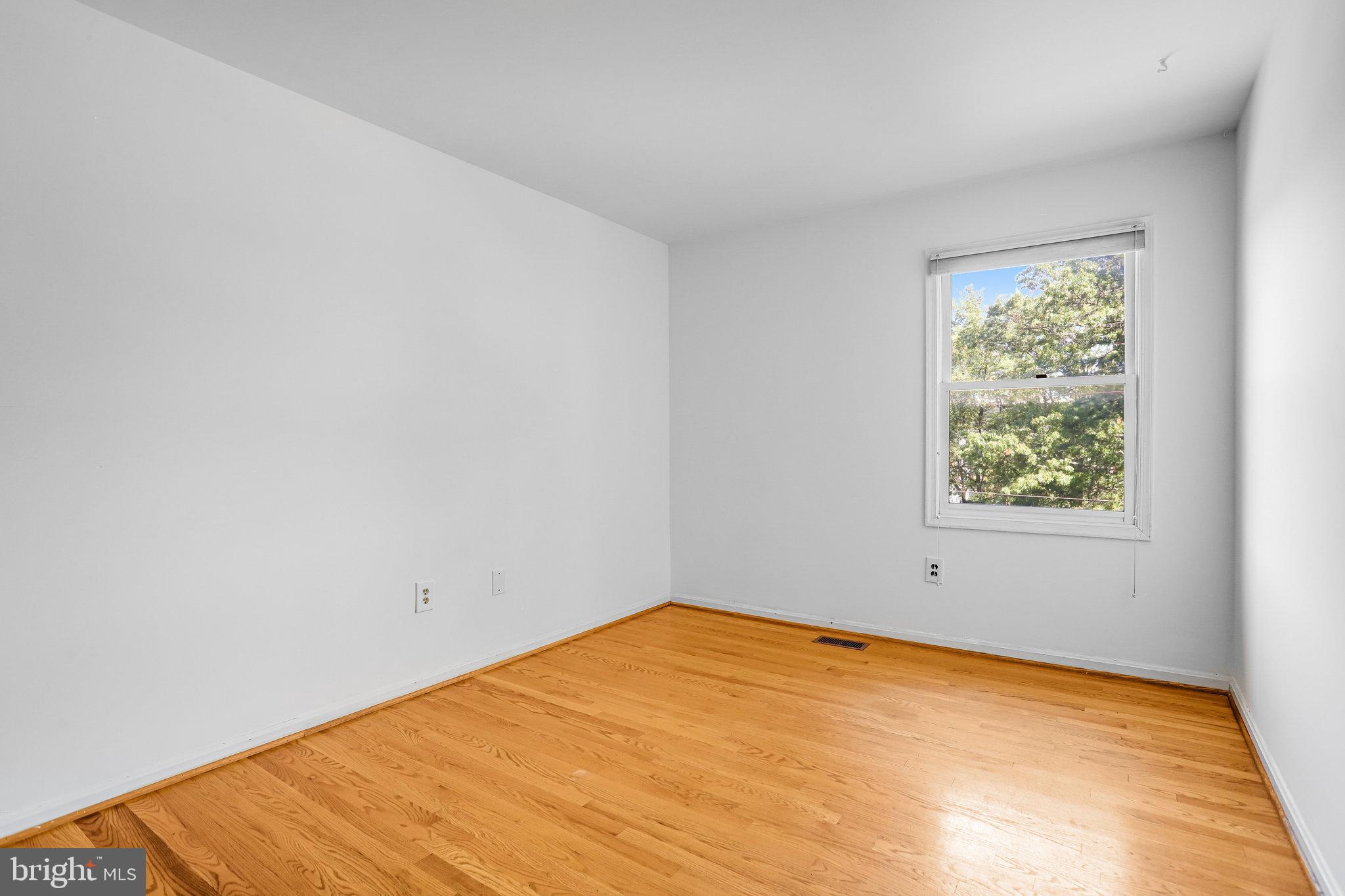 COLLEGE HEIGHTS - Residential