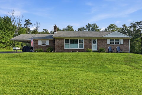 Homes For Sale - 2050 Price Road<br/> Montgomery County, PENNSBURG, PA 18073