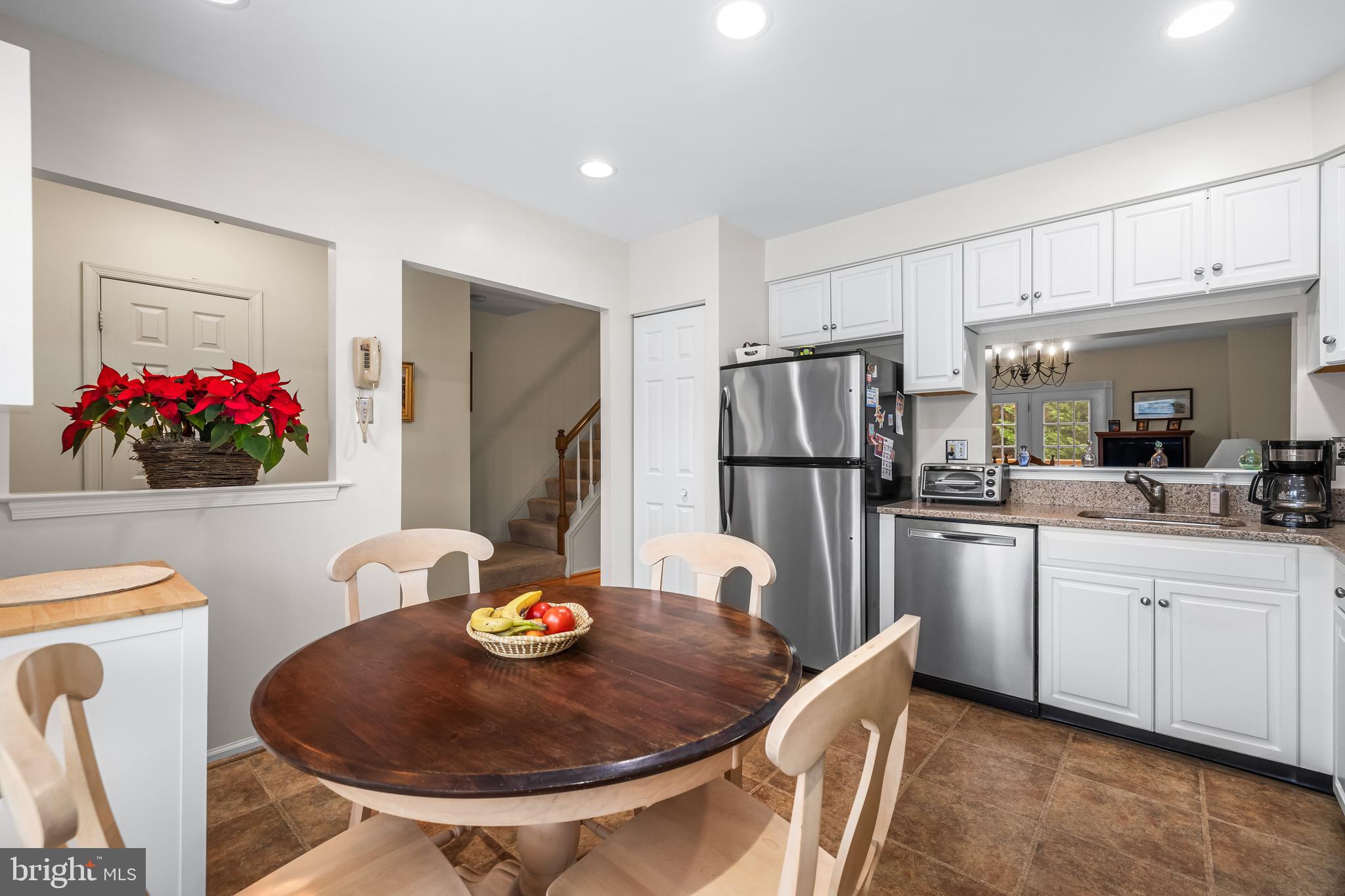 CROMWELL STATION - Residential