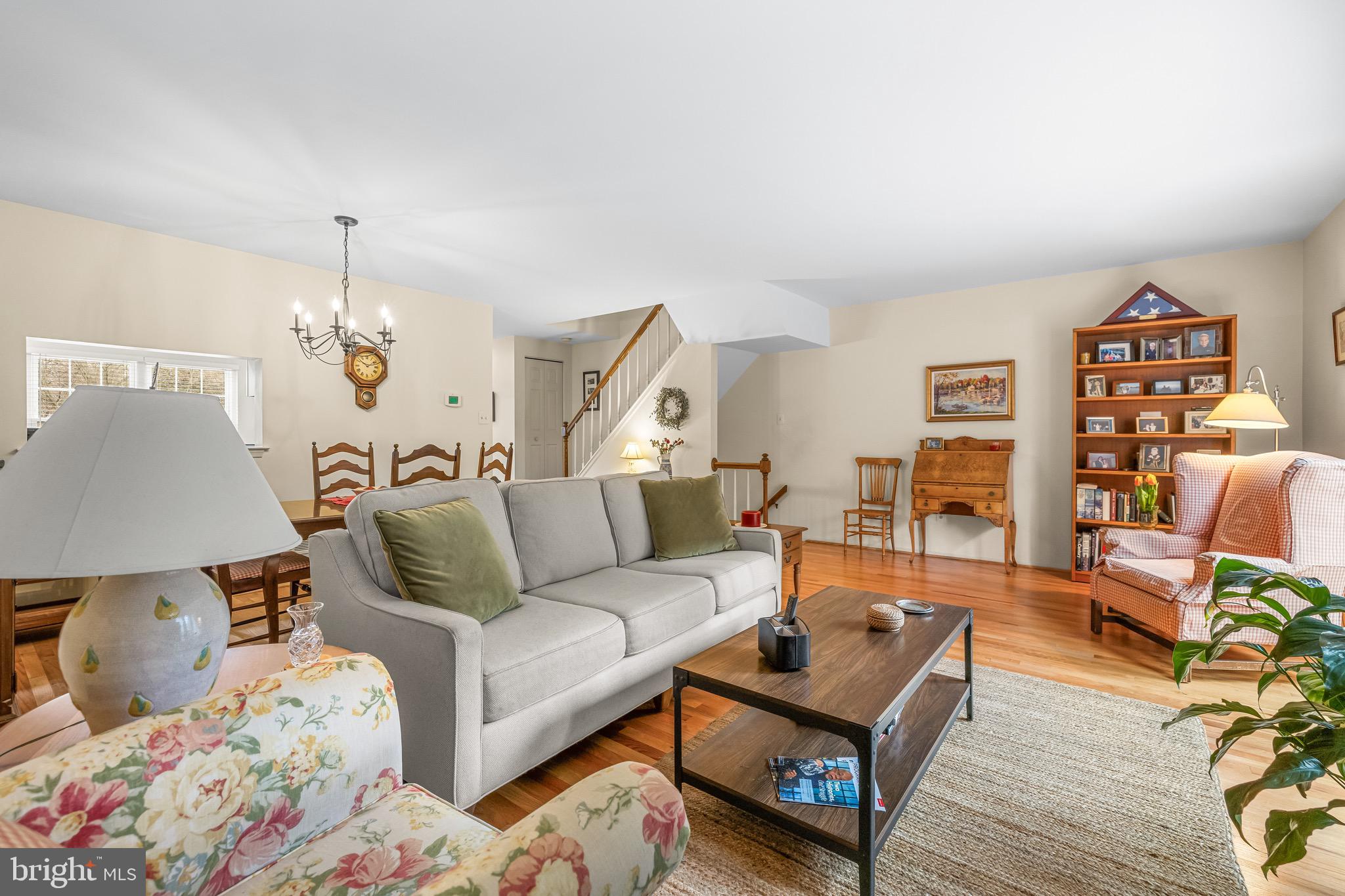 CROMWELL STATION - Residential