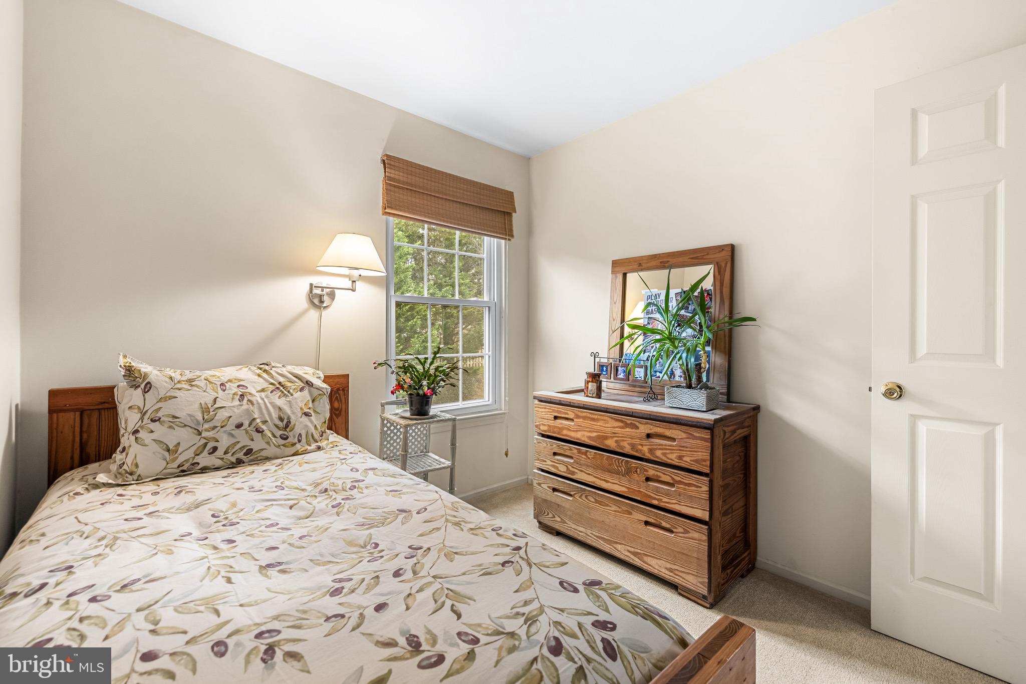 CROMWELL STATION - Residential