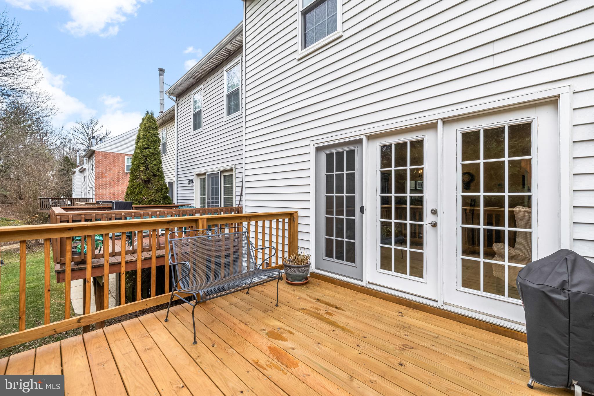 CROMWELL STATION - Residential