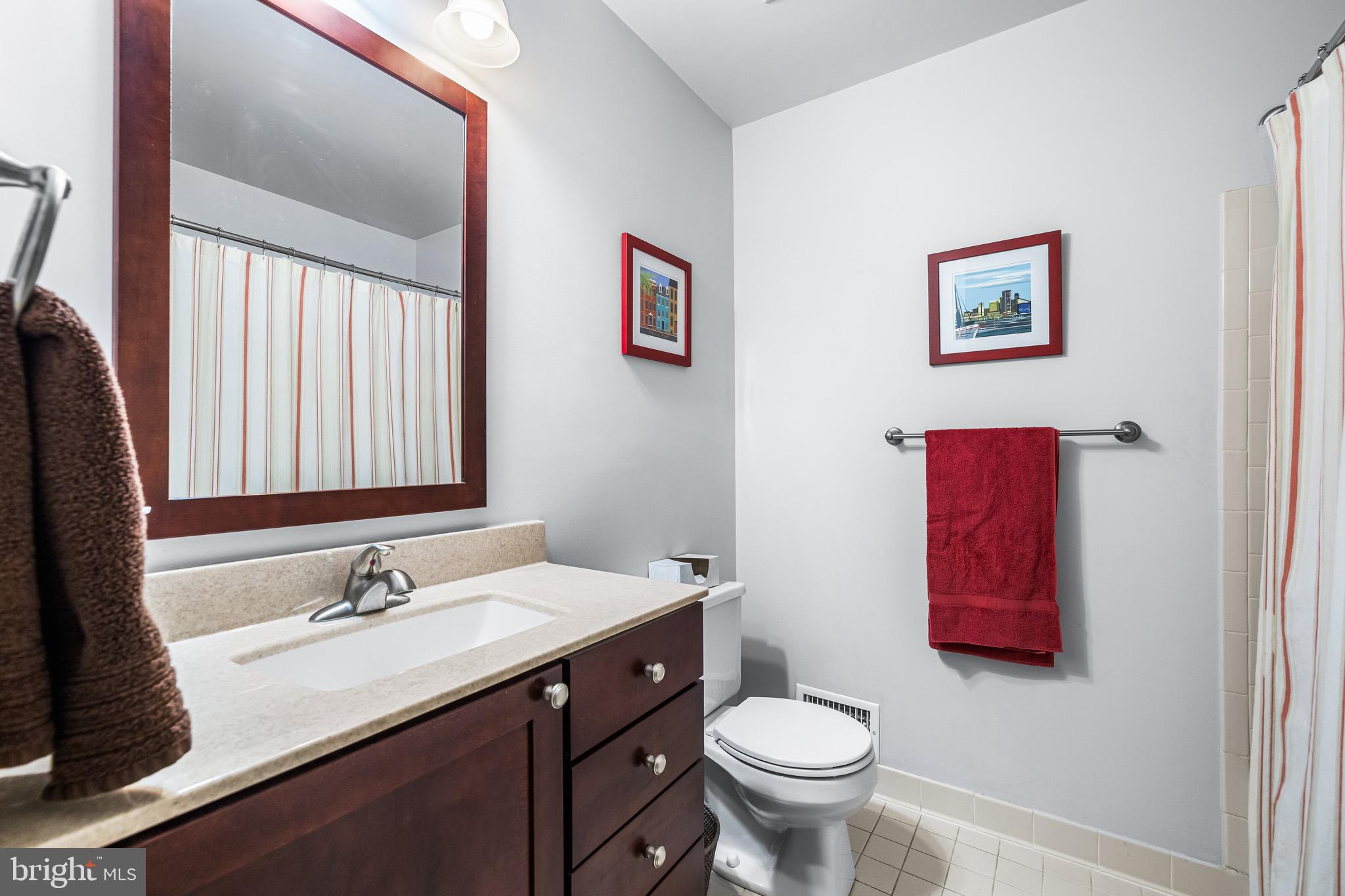 CROMWELL STATION - Residential