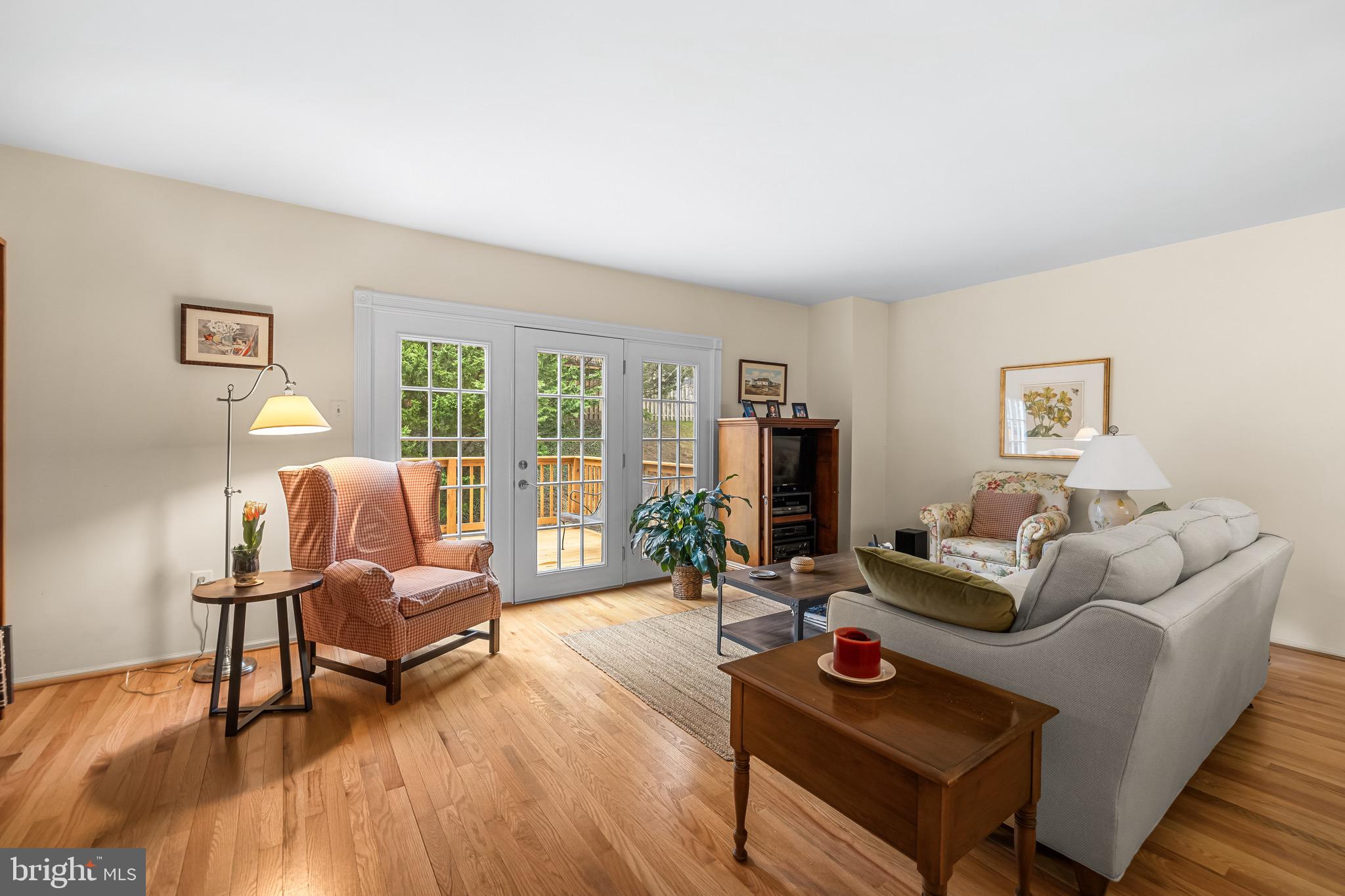 CROMWELL STATION - Residential