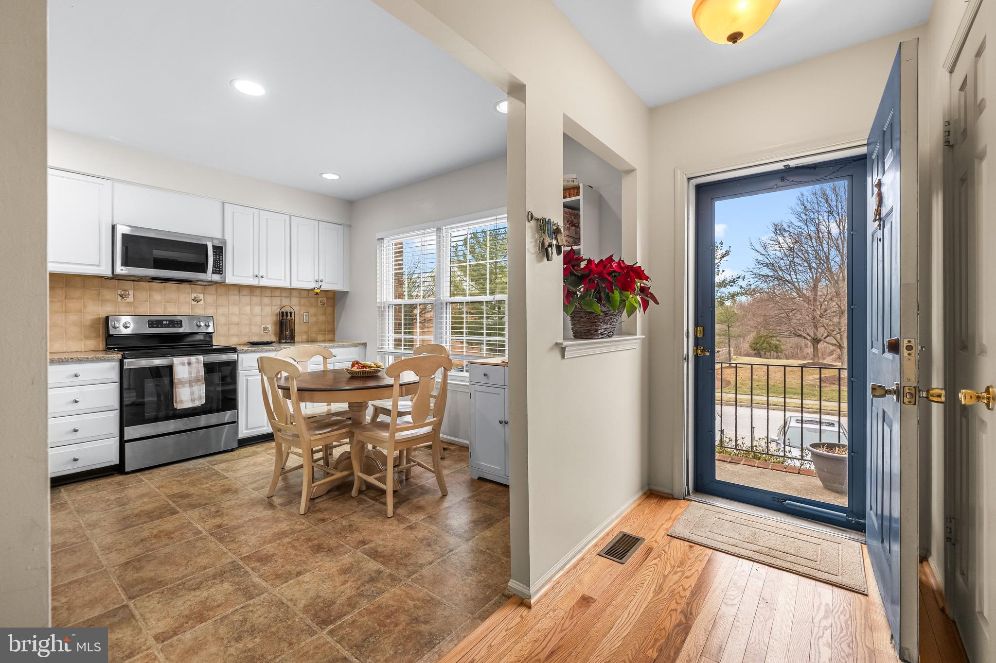 CROMWELL STATION - Residential