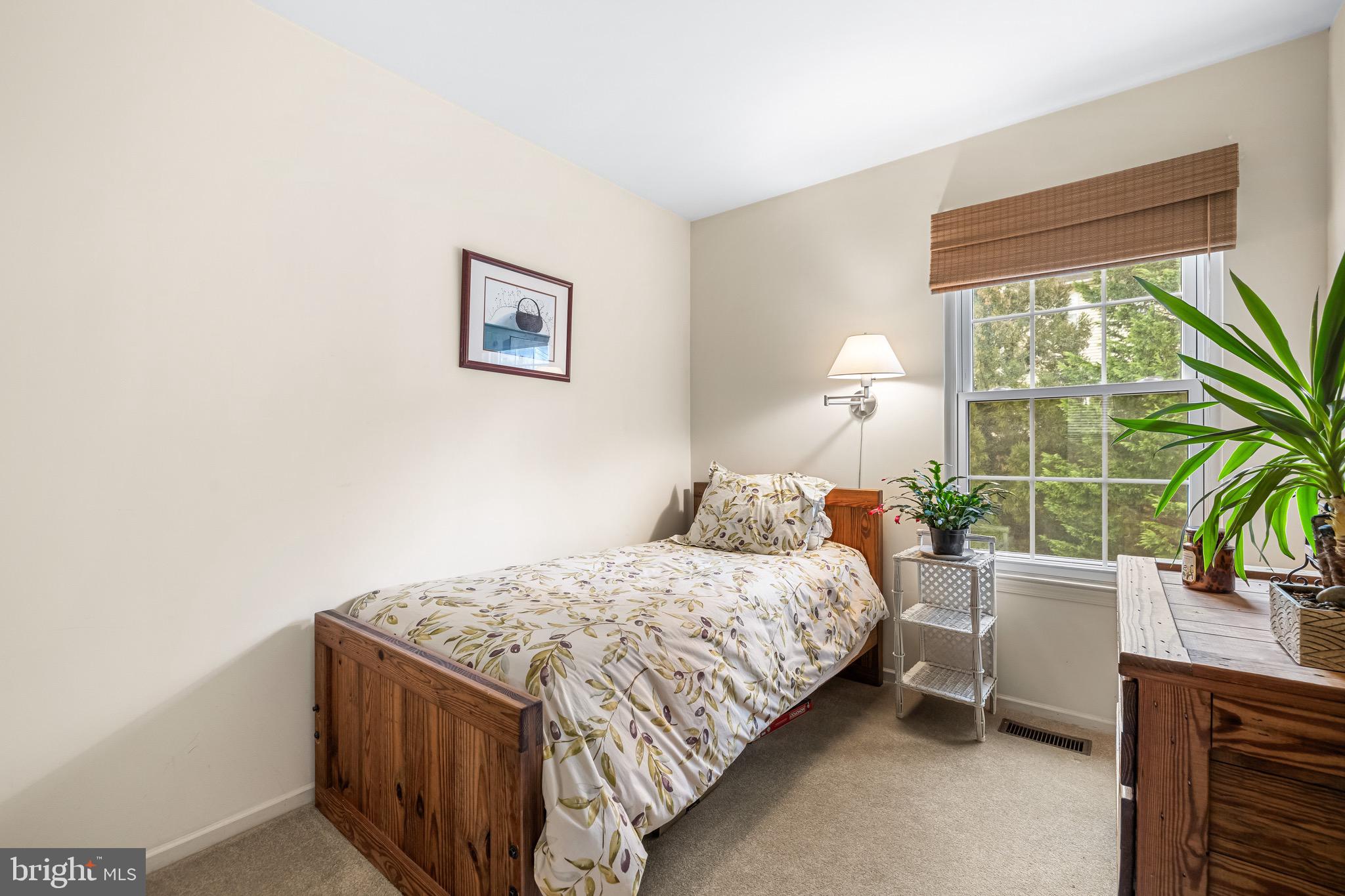 CROMWELL STATION - Residential