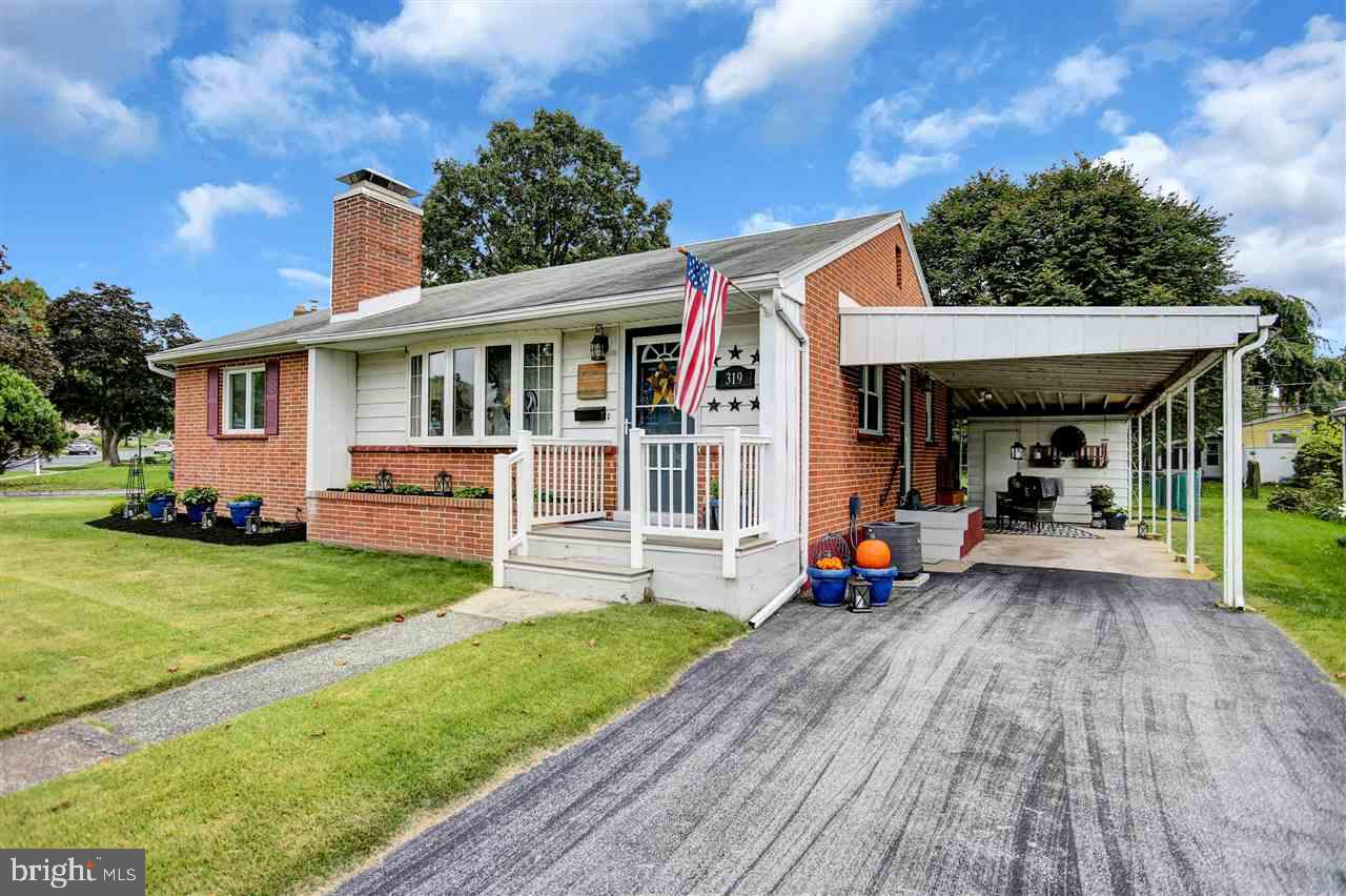 COLONIAL GARDENS - Residential