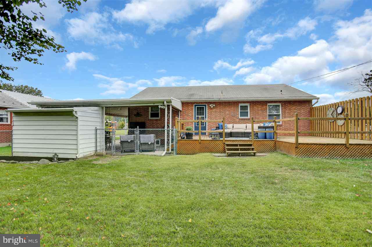 COLONIAL GARDENS - Residential