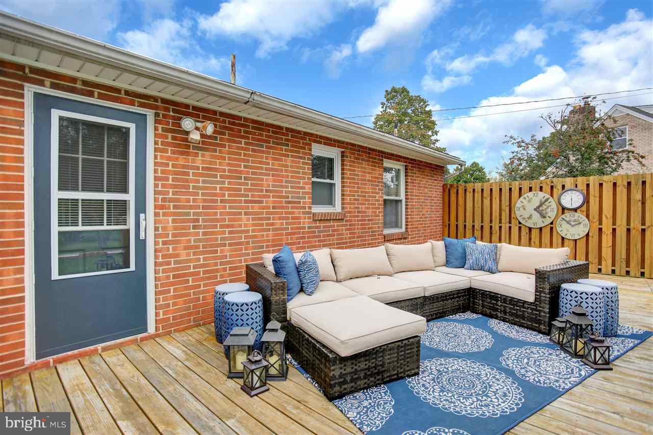 COLONIAL GARDENS - Residential