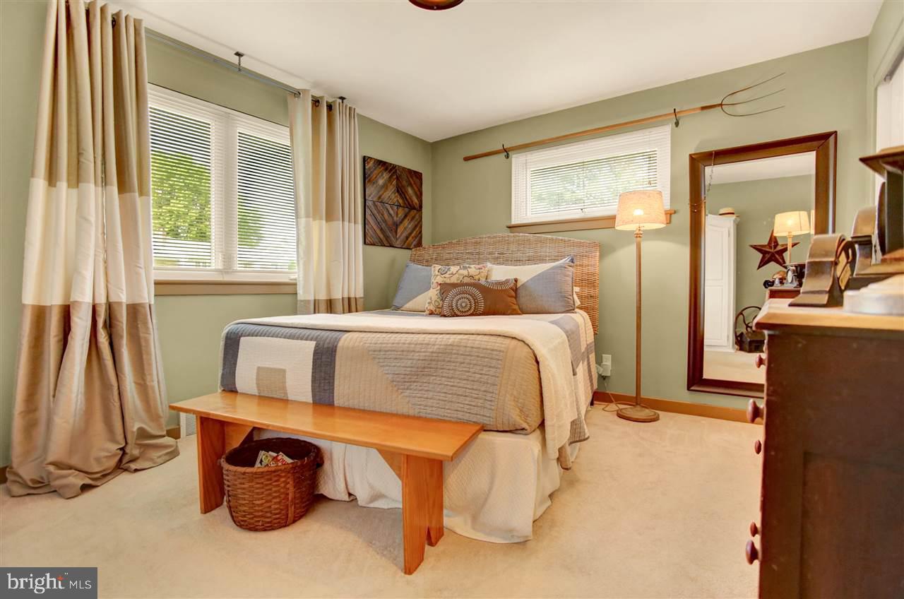 COLONIAL GARDENS - Residential