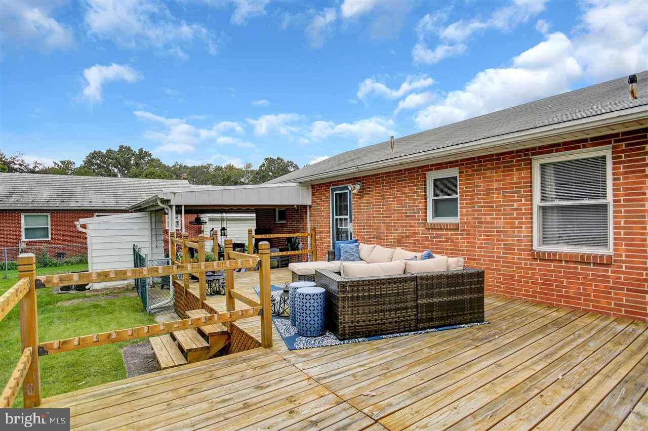 COLONIAL GARDENS - Residential