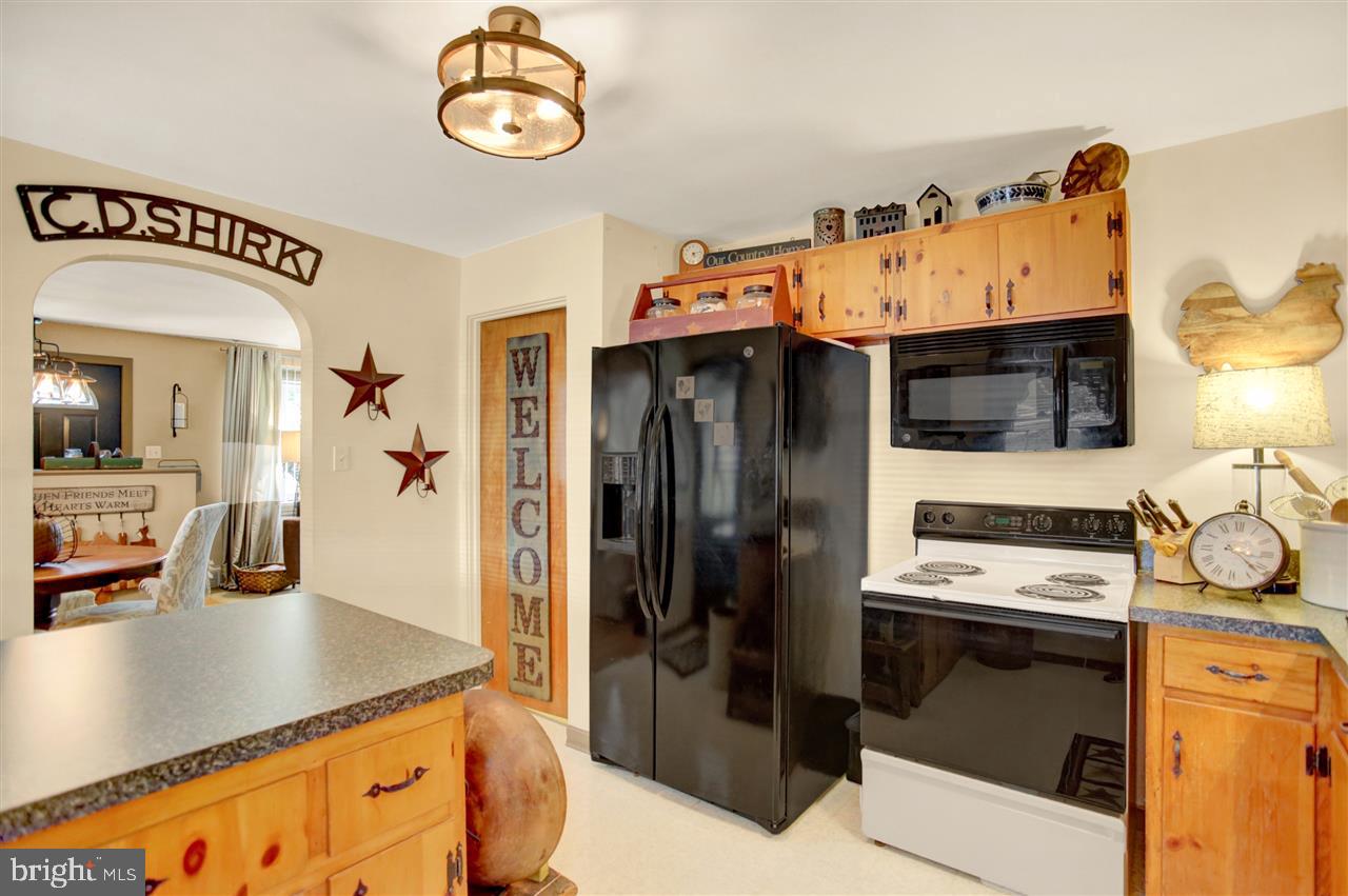 COLONIAL GARDENS - Residential