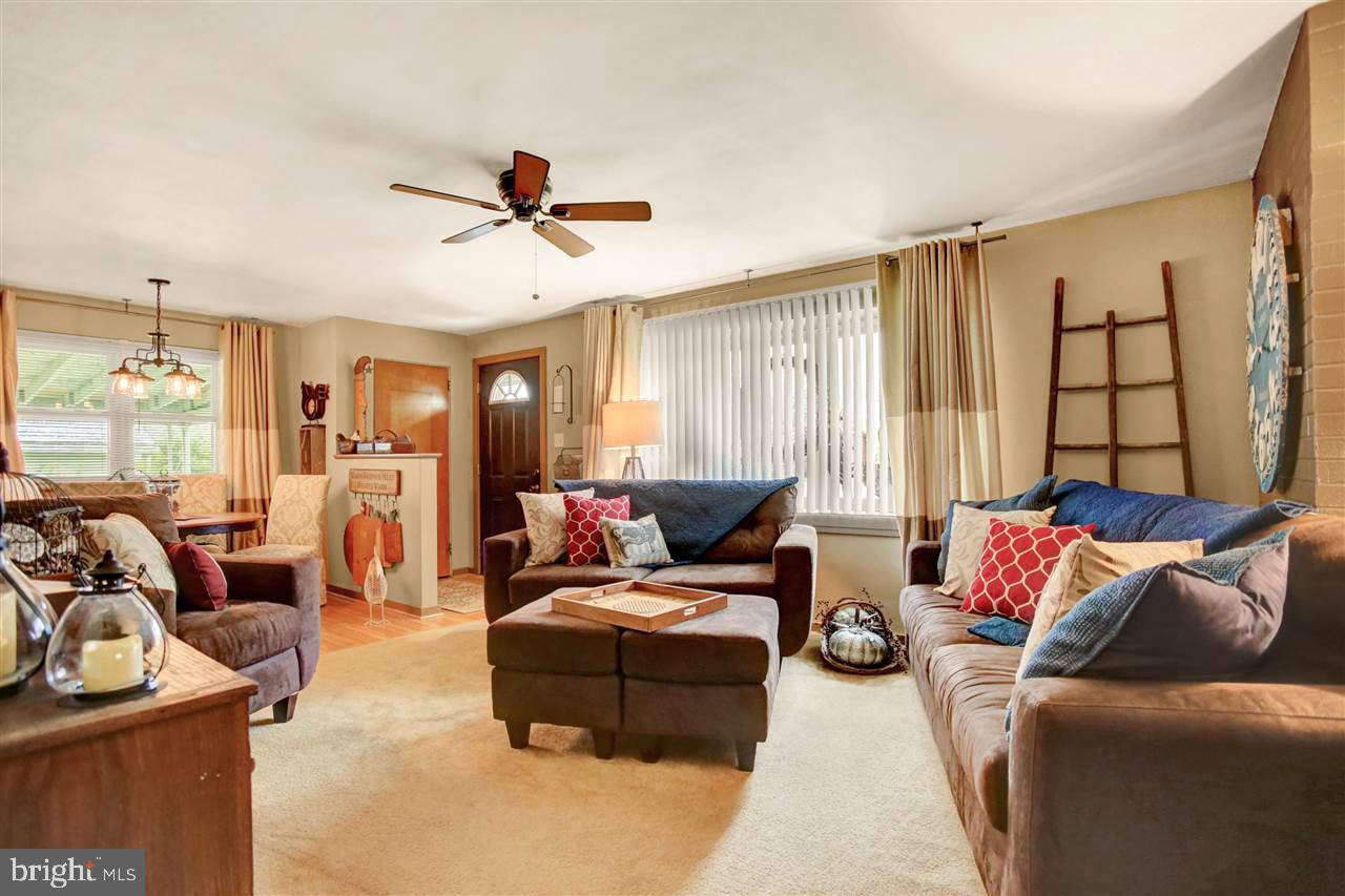 COLONIAL GARDENS - Residential