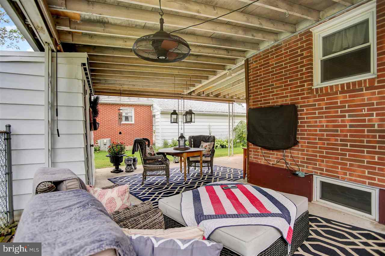 COLONIAL GARDENS - Residential