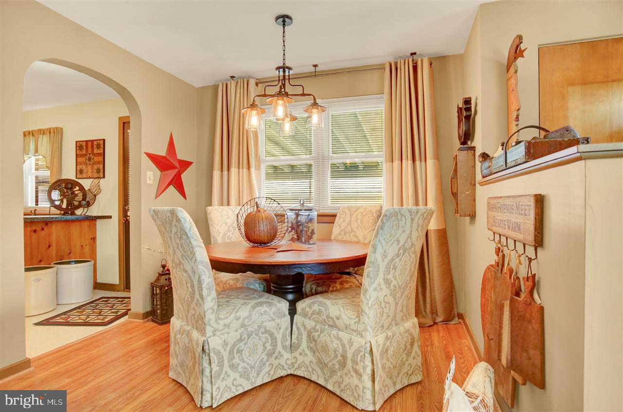 COLONIAL GARDENS - Residential