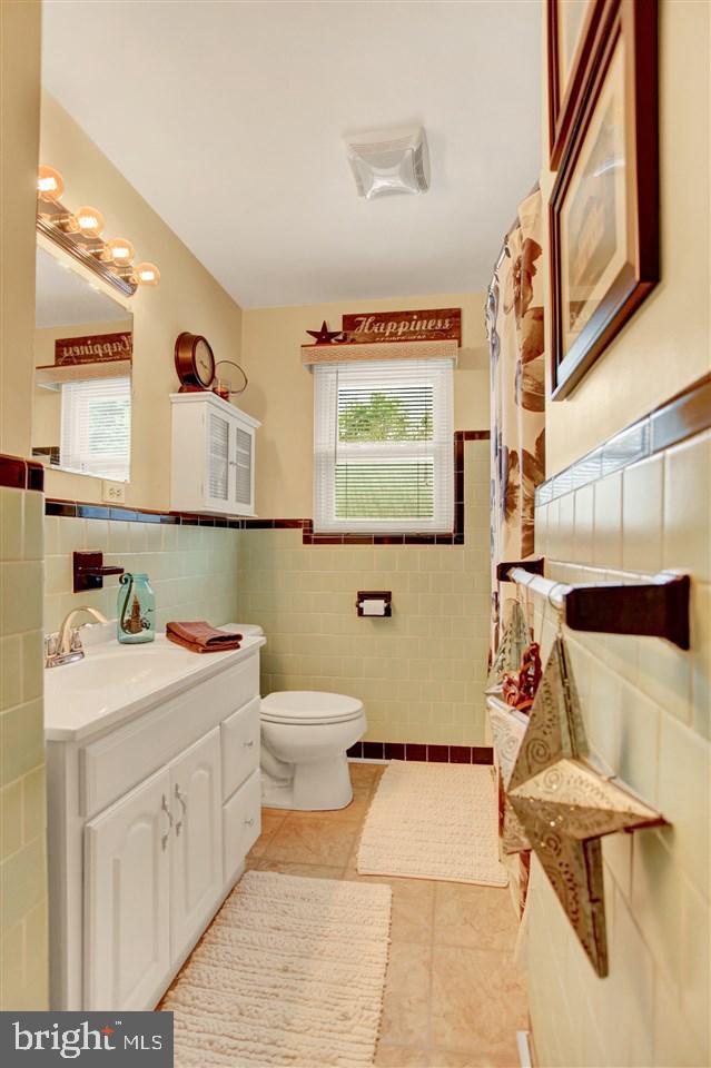 COLONIAL GARDENS - Residential