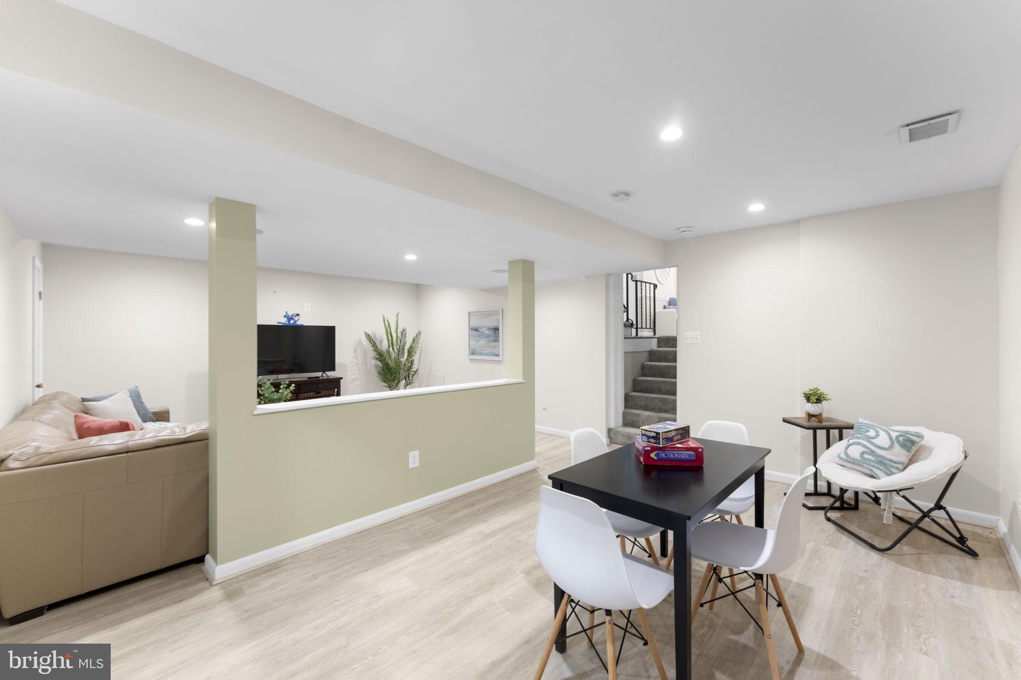 BRADLEY HILLS - Residential