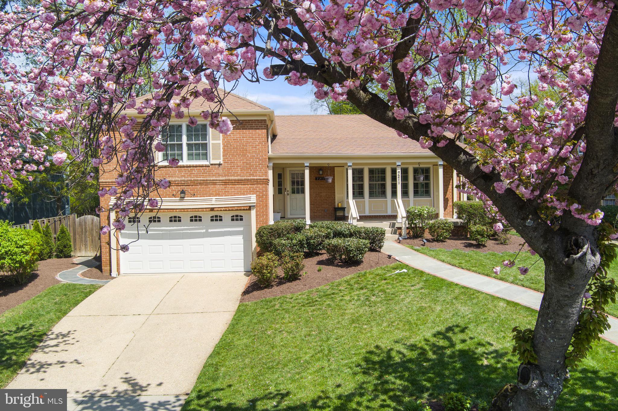 BRADLEY HILLS - Residential