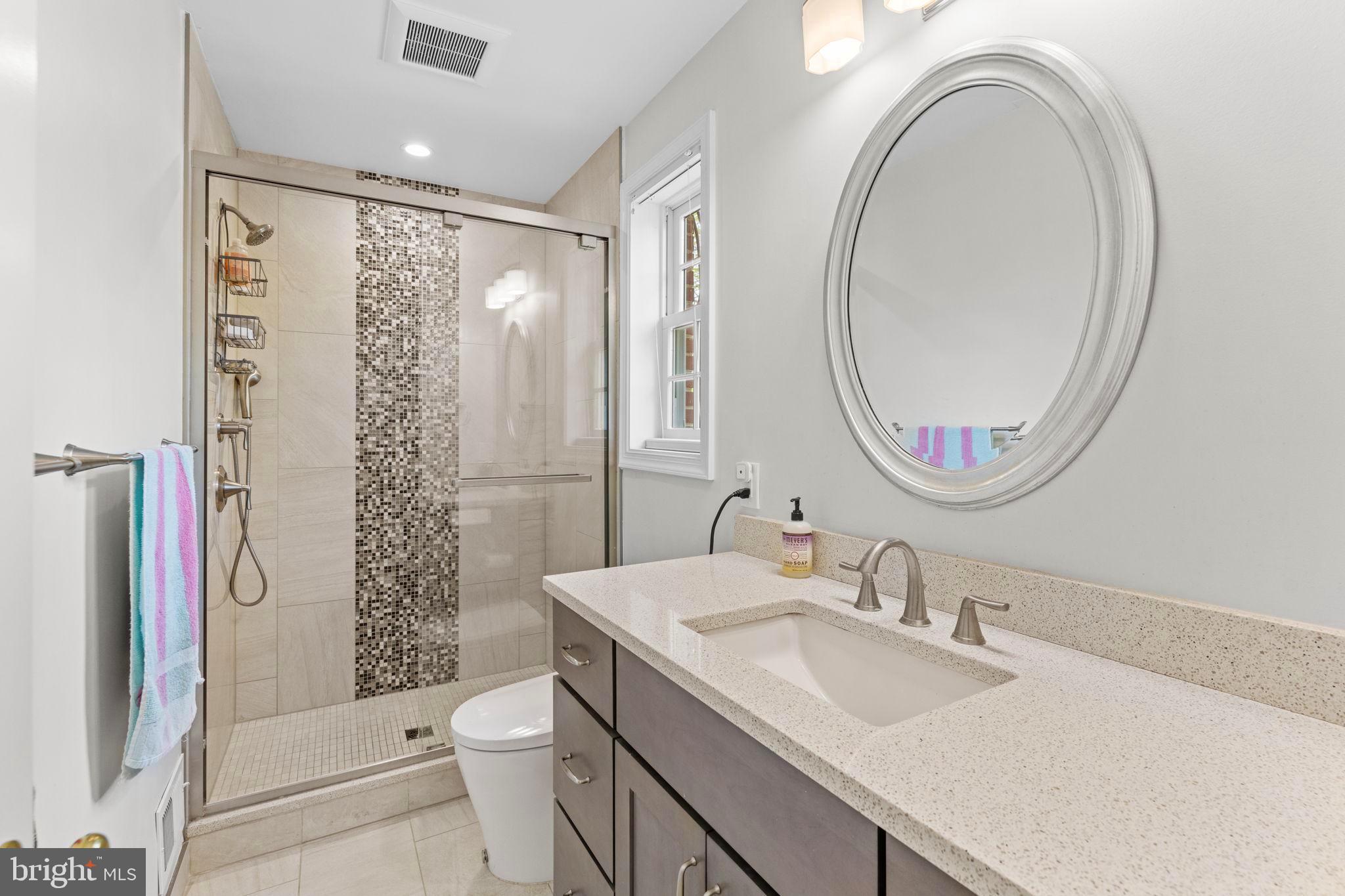 BRADLEY HILLS - Residential