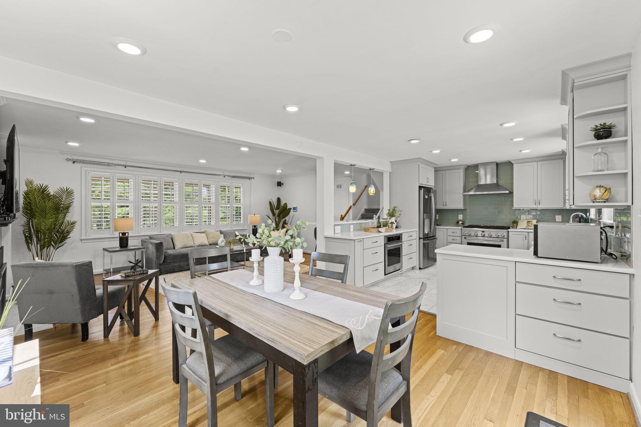 BRADLEY HILLS - Residential