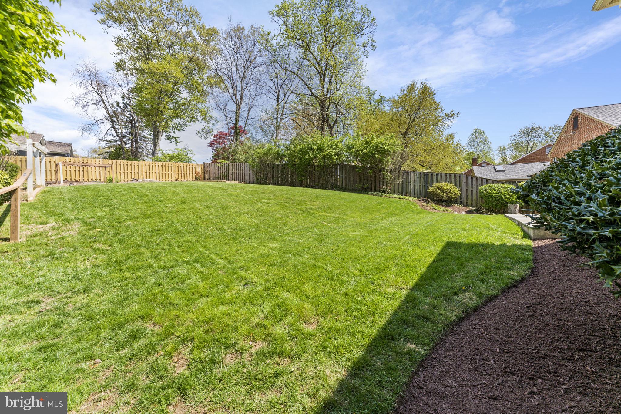 BRADLEY HILLS - Residential