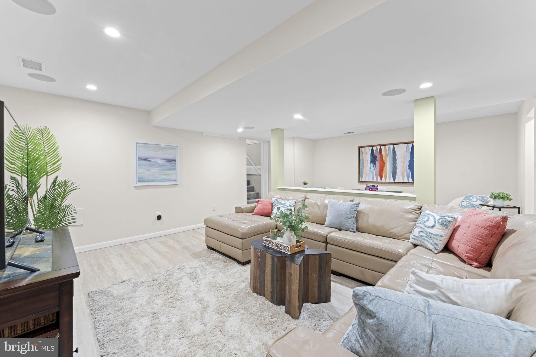 BRADLEY HILLS - Residential