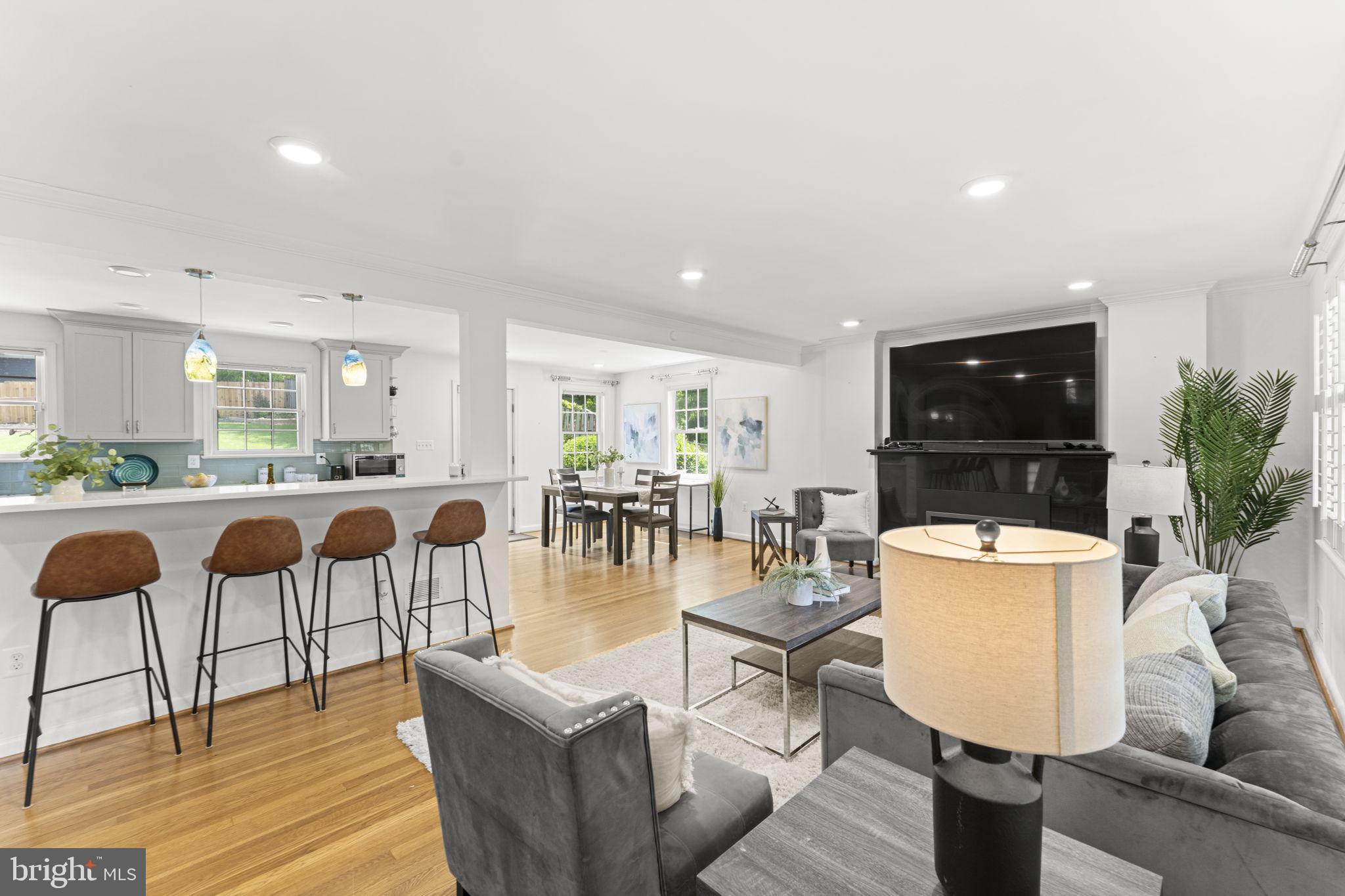 BRADLEY HILLS - Residential