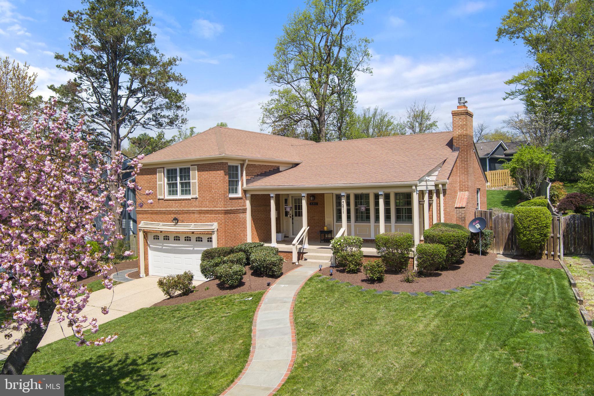 BRADLEY HILLS - Residential