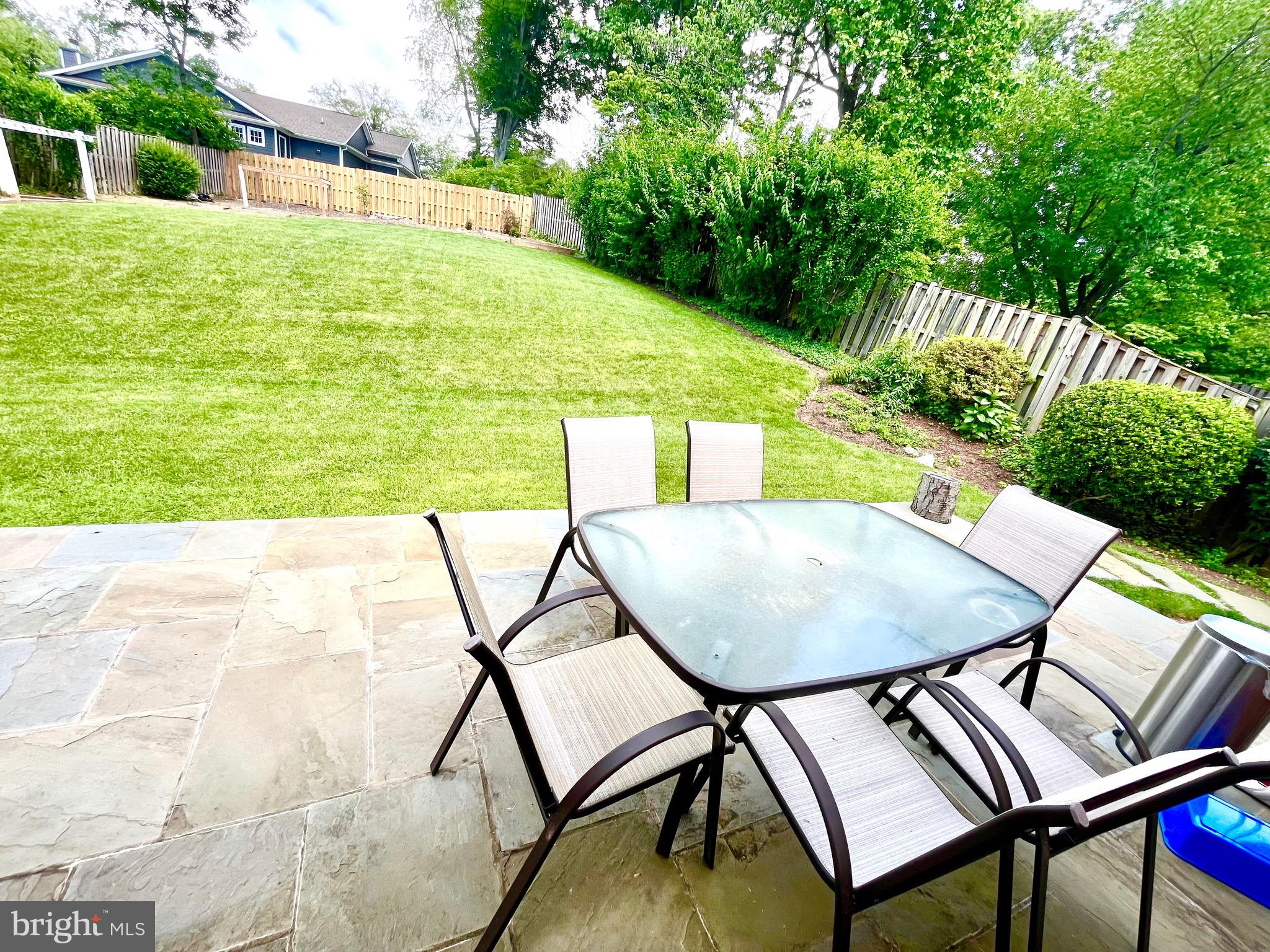 BRADLEY HILLS - Residential